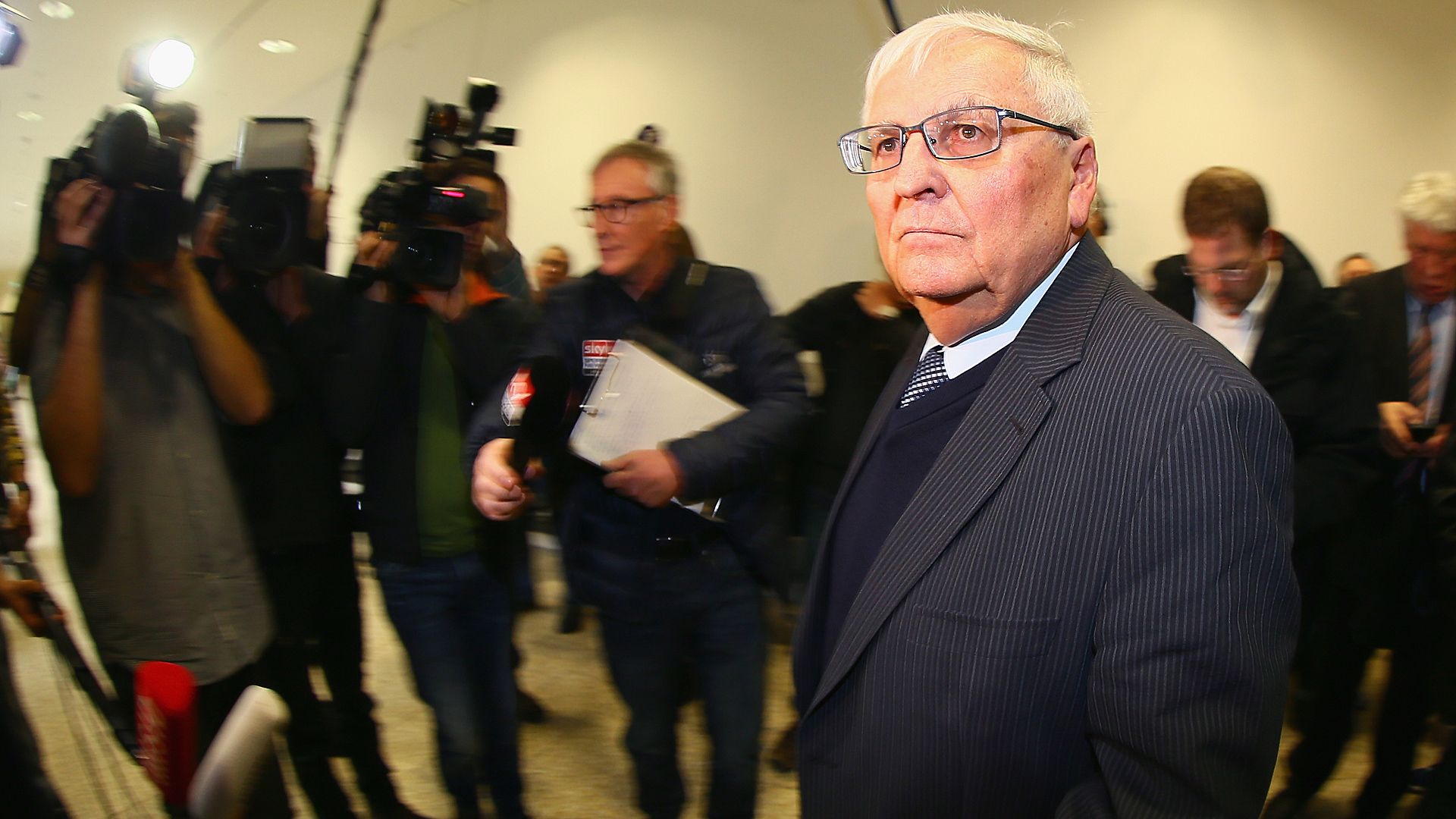 Theo Zwanziger 020220016