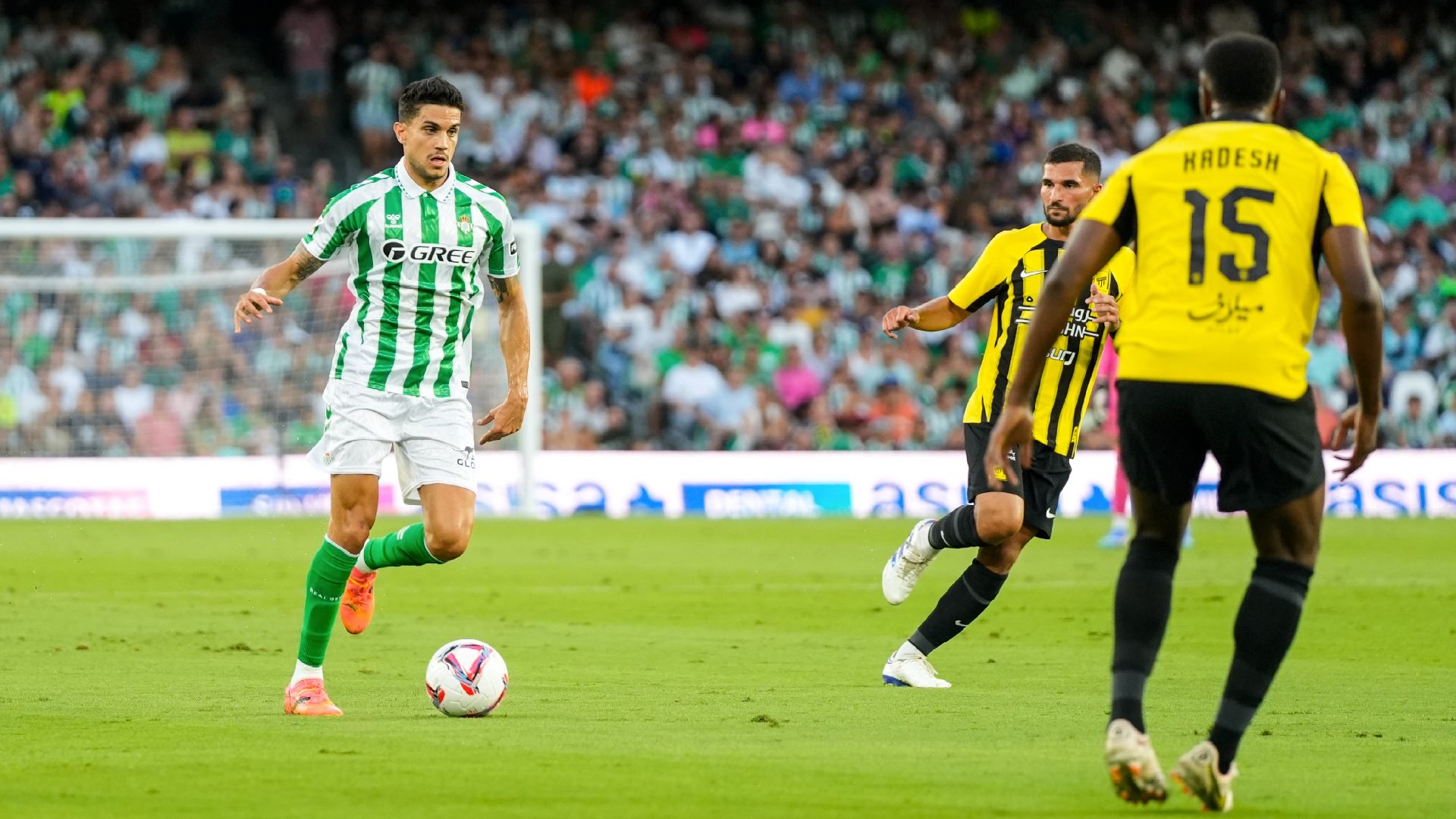 marc bartra betis al ittihad 2024