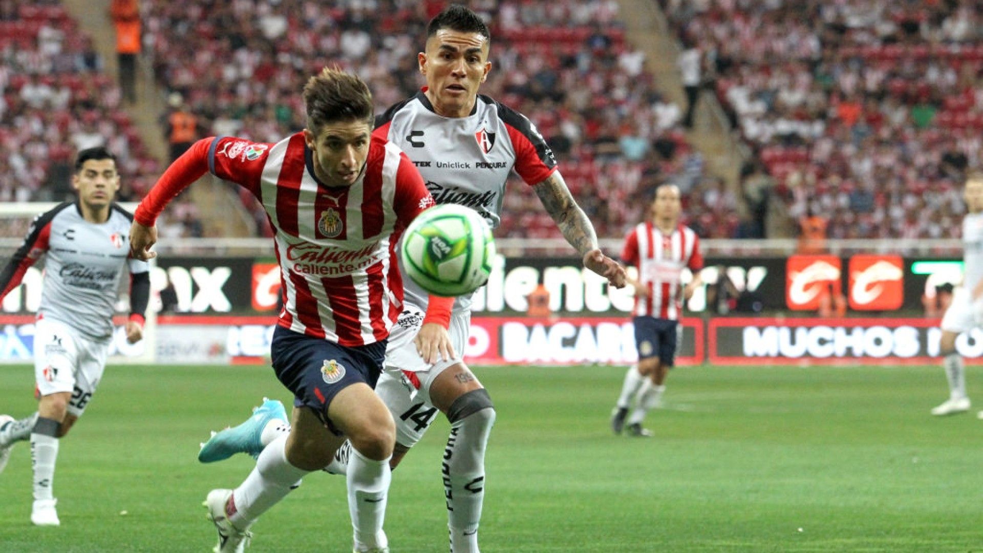 Isaac Brizuela Luis Reyes Chivas Atlas Clausura 2023