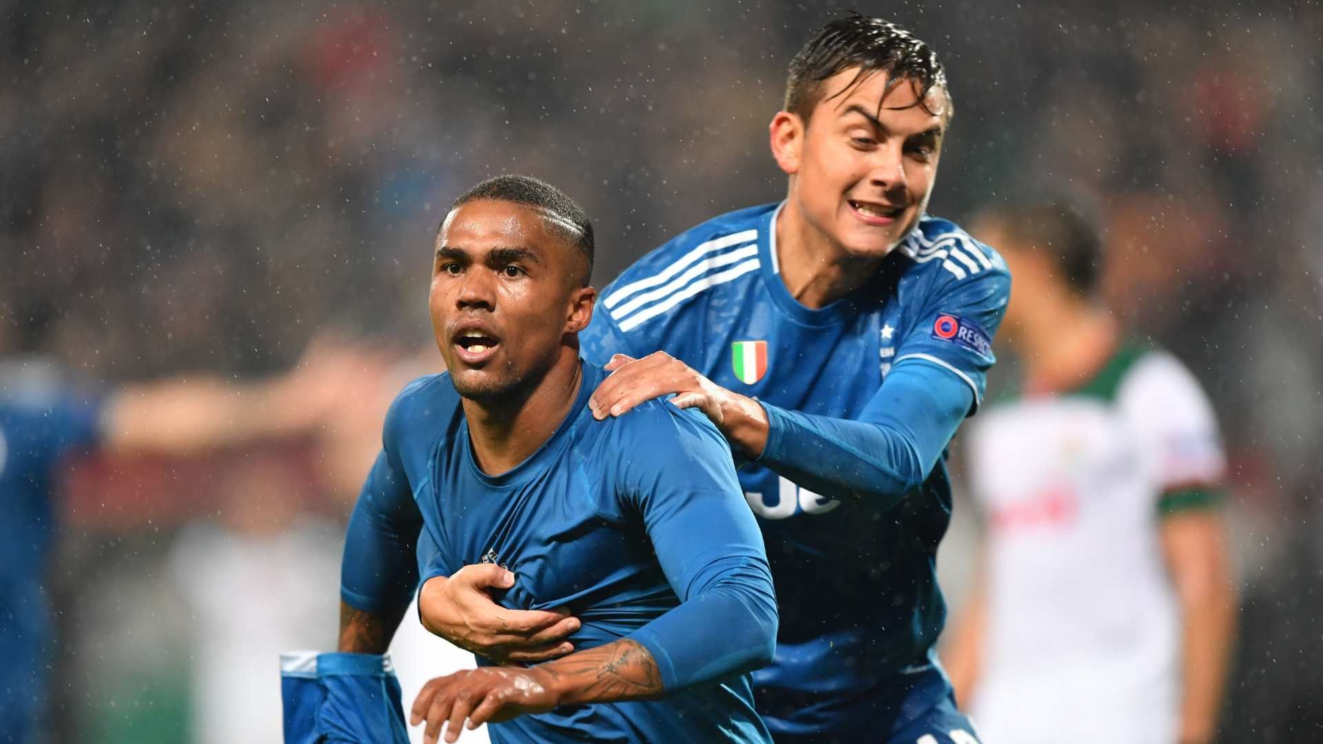 2019-11-06 Douglas Costa