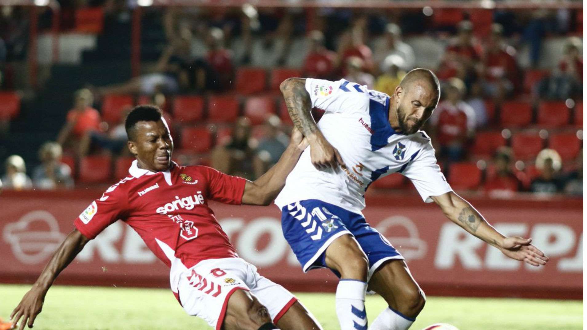 200818 Lucas Aveldaño Ikechukwu Uche Gimnàstic Tarragona Tenerife