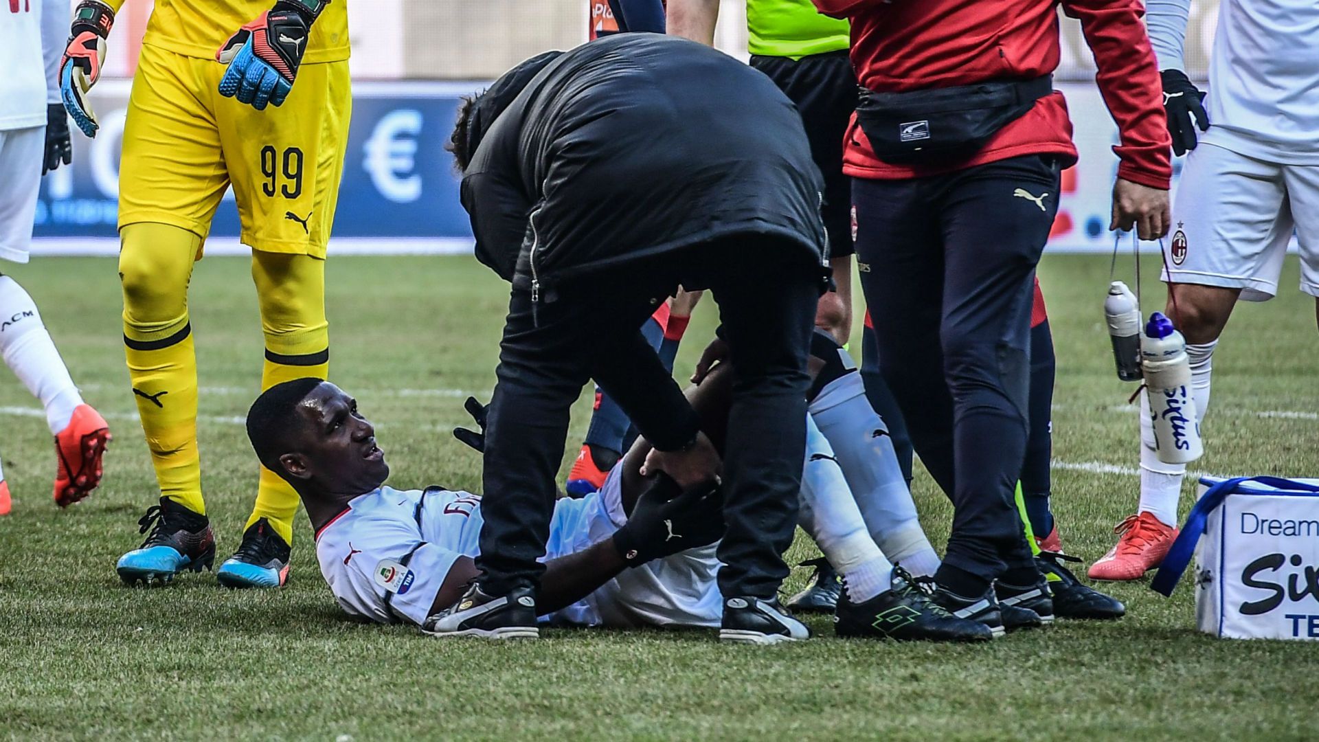 Cristian Zapata lesión Genoa - Milan 21012019