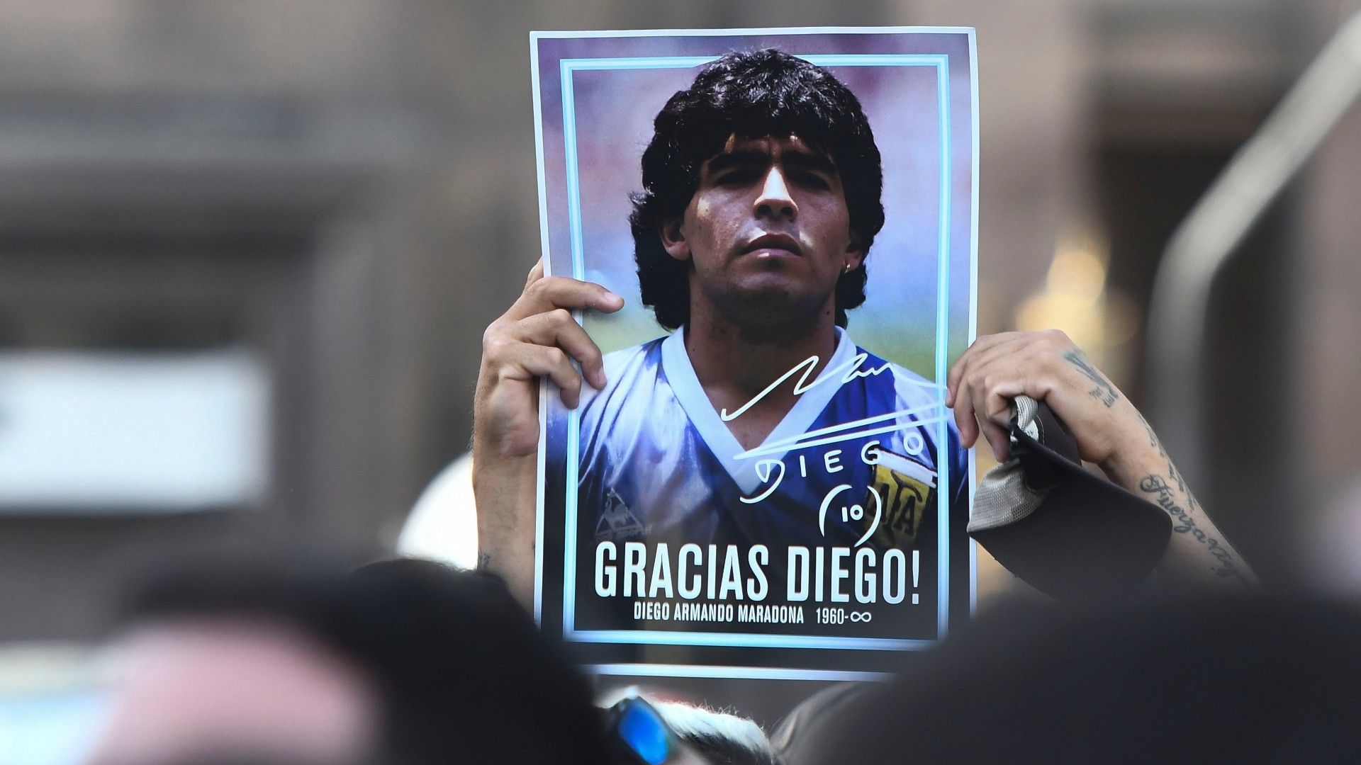 Maradona banner