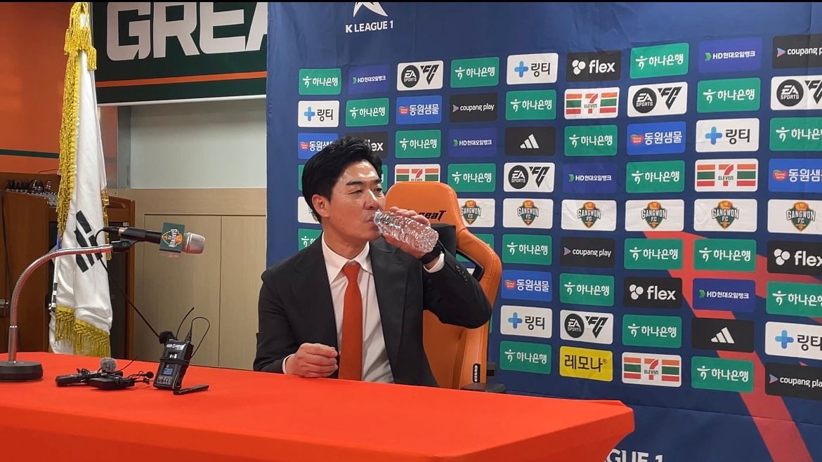 윤정환 감독 울컥