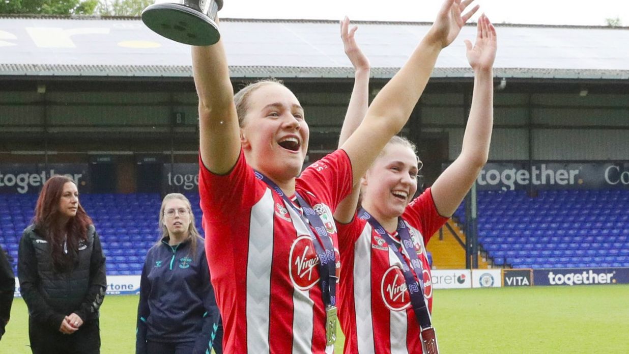 Lucia Kendall Southampton Women 2021-22