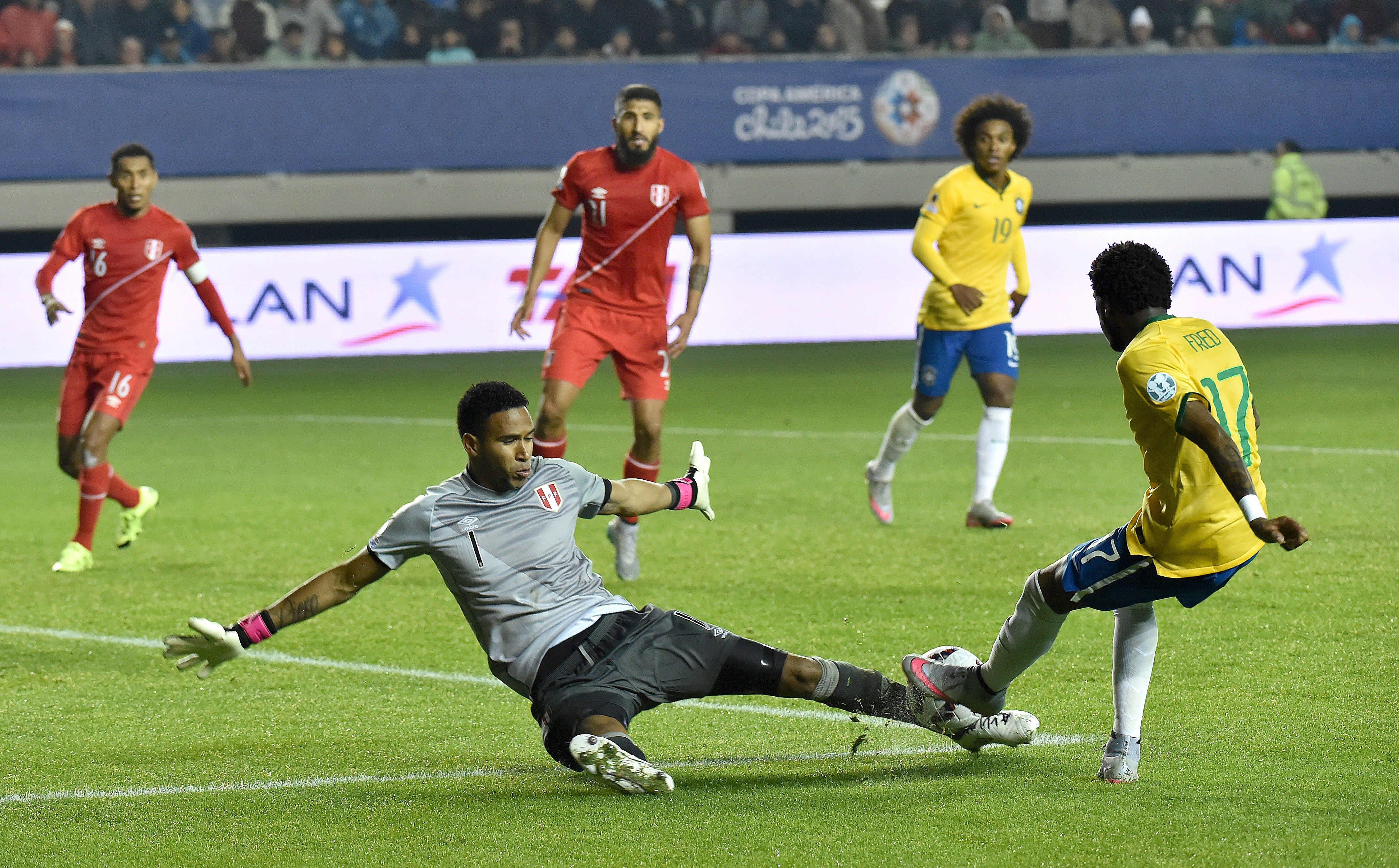 Pedro Gallese, Perú