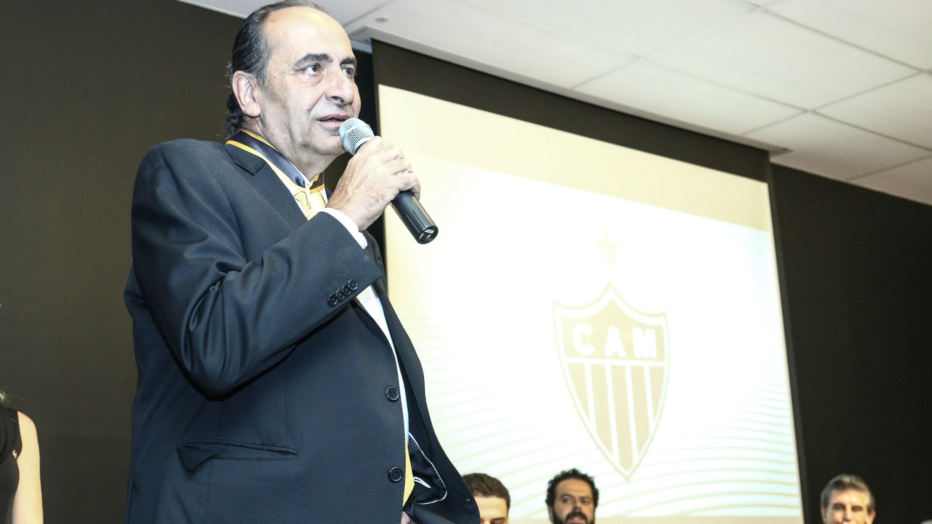 Alexandre Kalil Atlético-MG Homenagem Medalha de Mérito 10102016