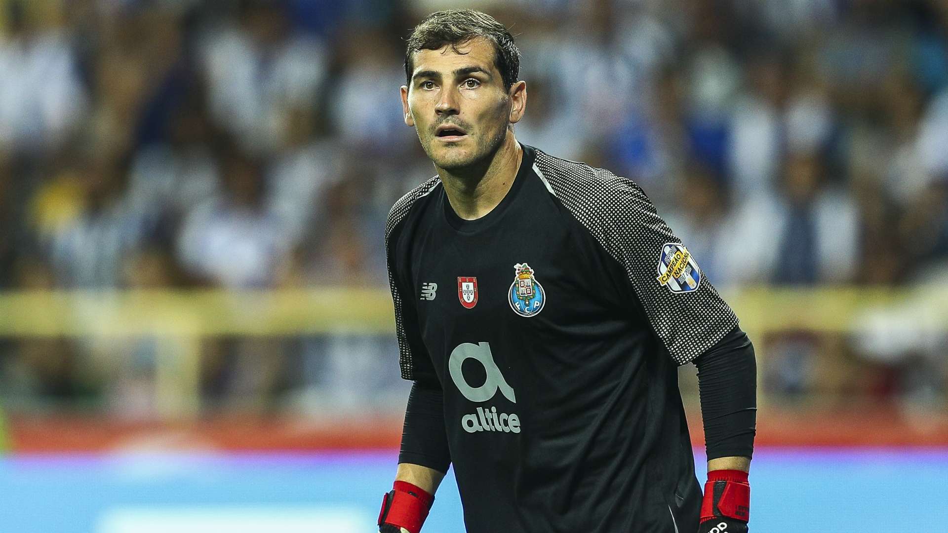 IkerCasillas-cropped