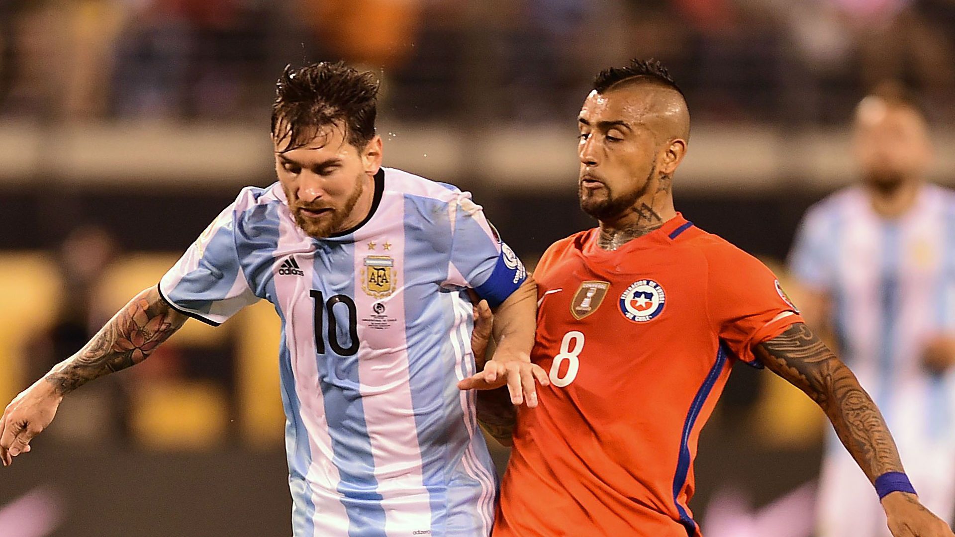 Lionel Messi Arturo Vidal Argentina Chile