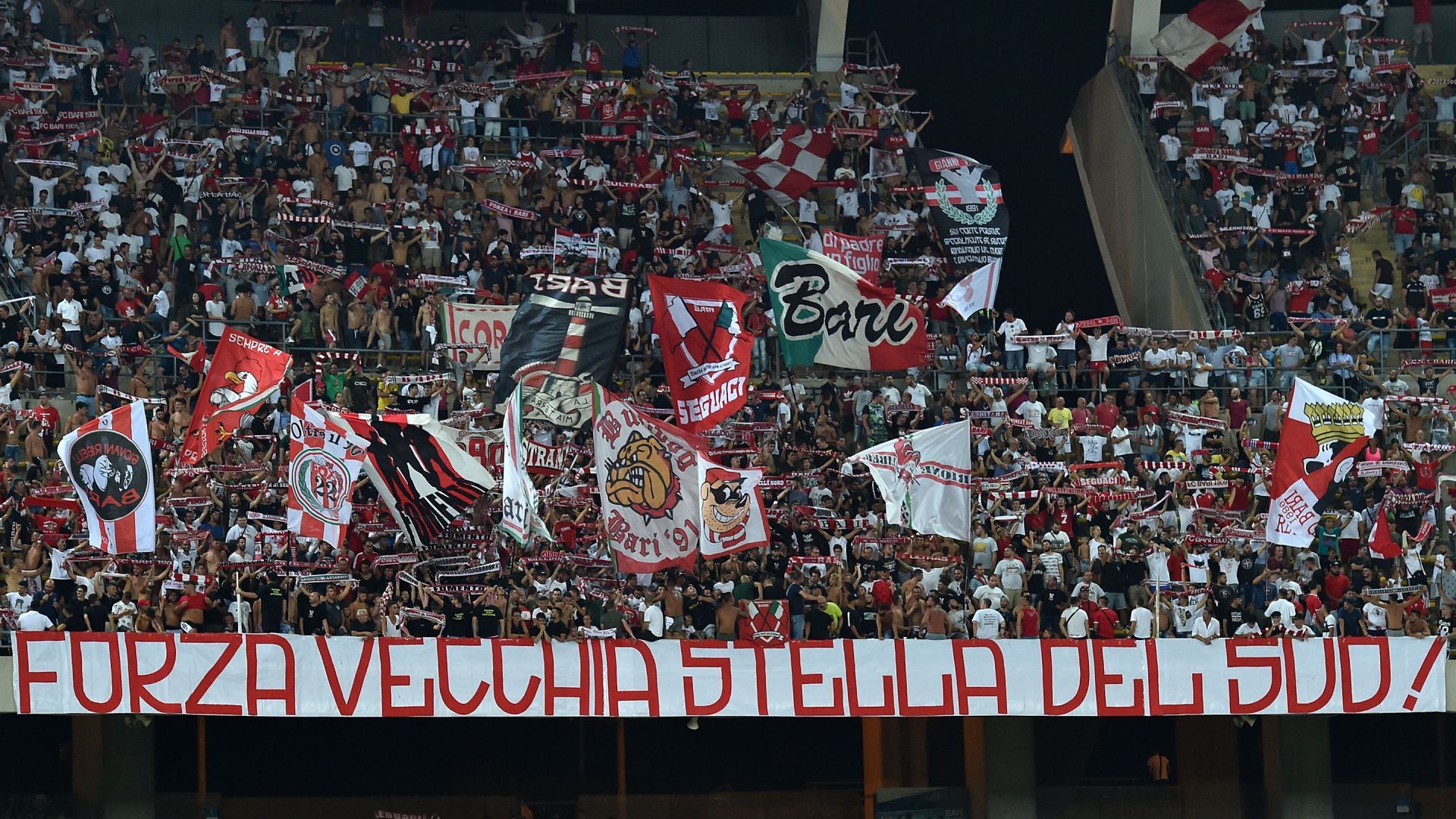Bari supporter
