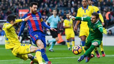 Lionel Messi goal Barcelona Las Palmas La Liga