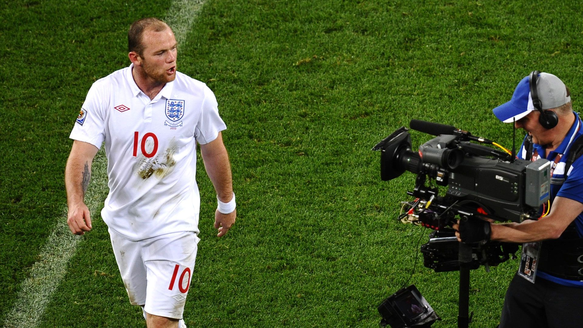 Wayne Rooney England Algeria World Cup 2010