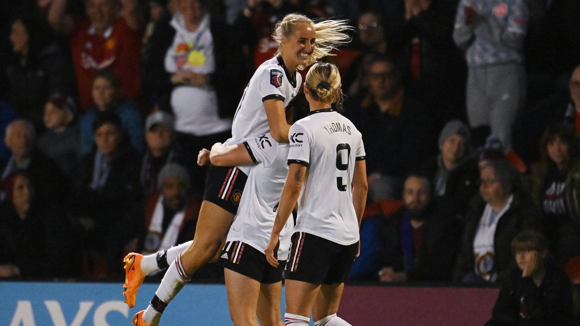 Millie Turner Manchester United 2022-23