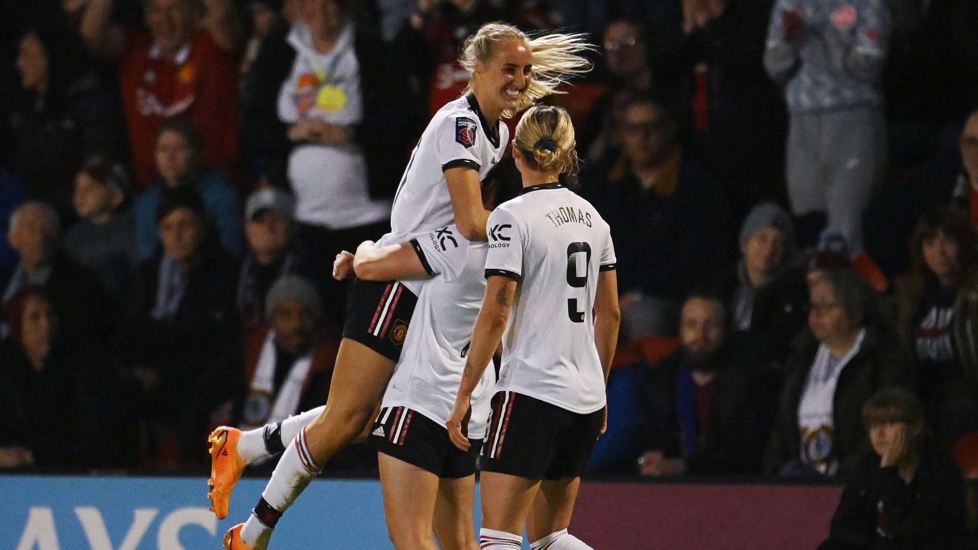 Millie Turner Manchester United 2022-23