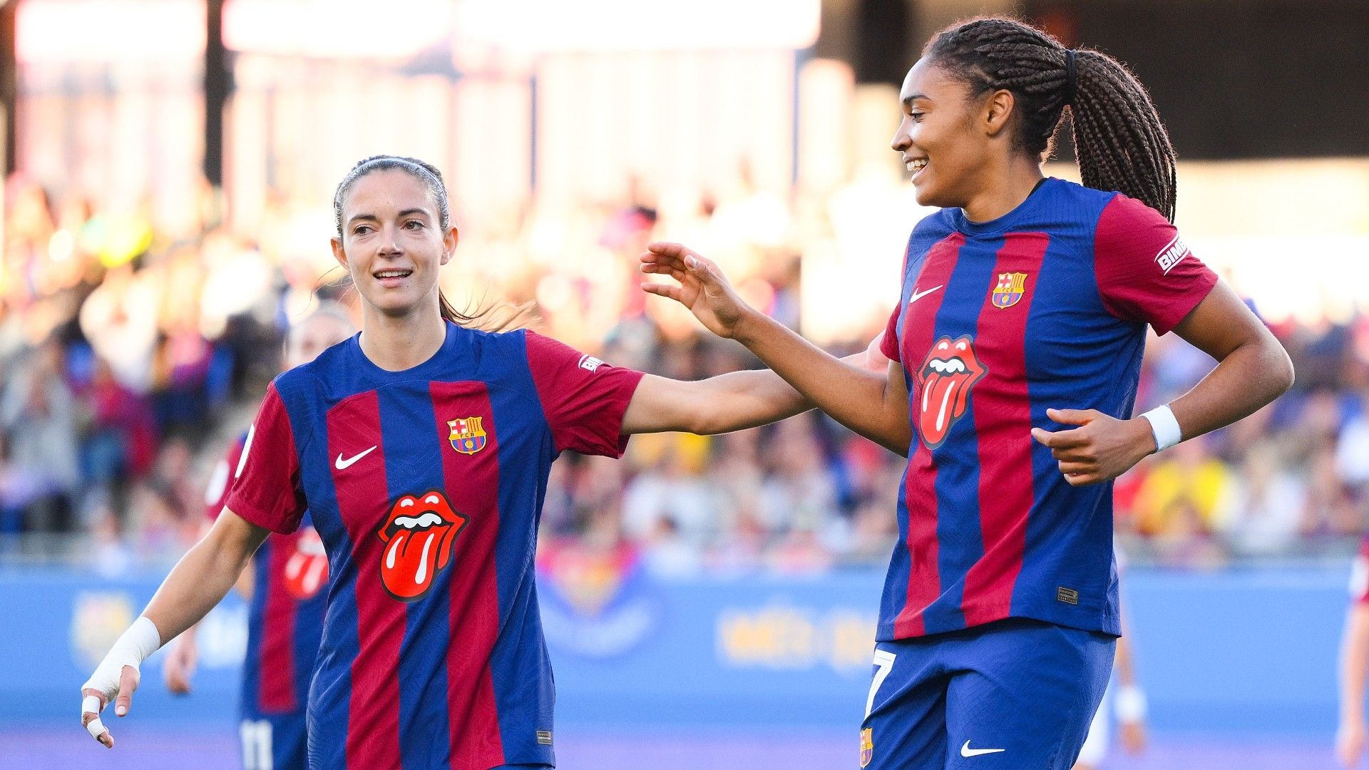 Salma Paralluelo Aitana Bonmati Barcelona Femenino