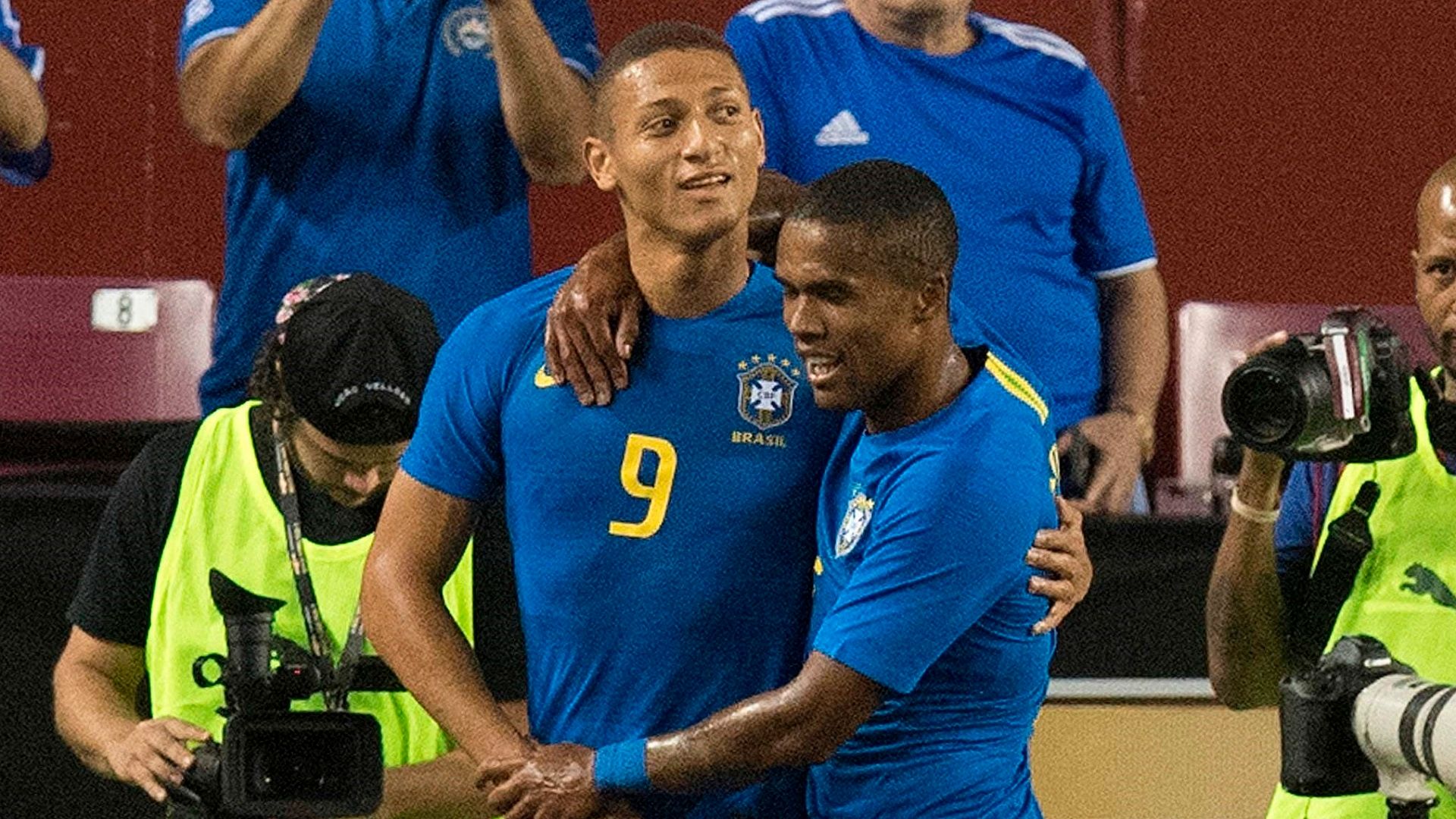 Richarlison Douglas Costa Brazil 11092018