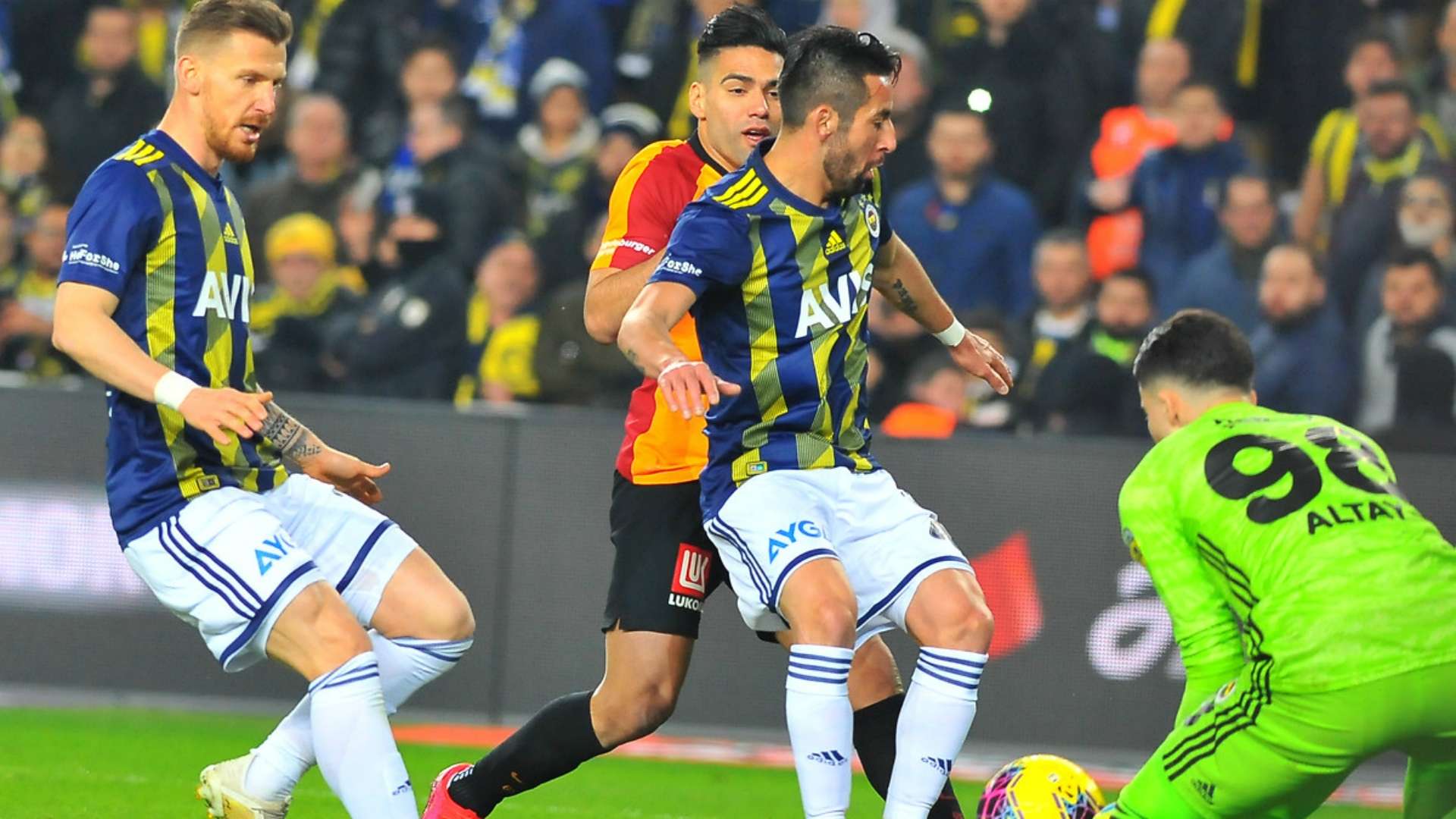 Isla Kruse Falcao Altay Fenerbahce v Galatasaray 02232020