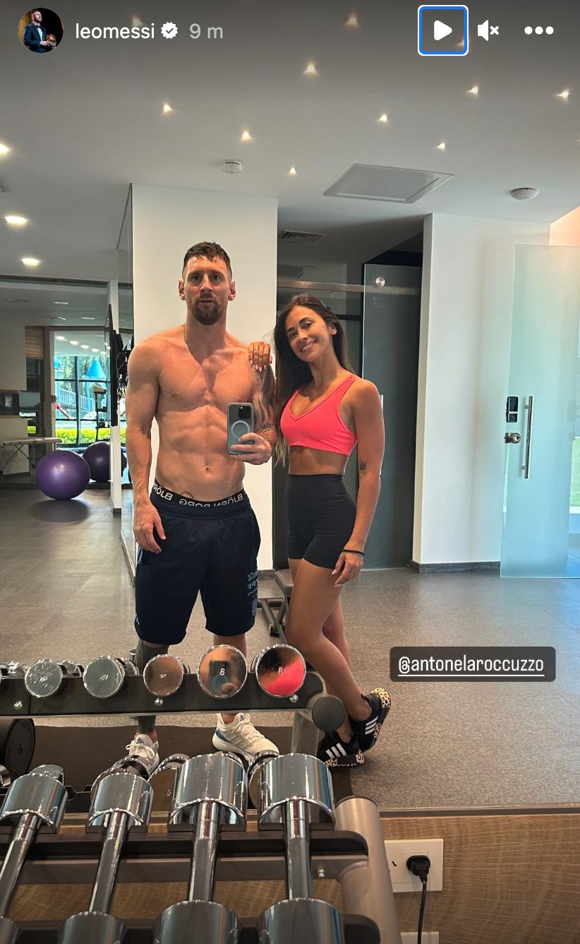 Lionel Messi and his wife Antonela Roccuzzo in the gym
