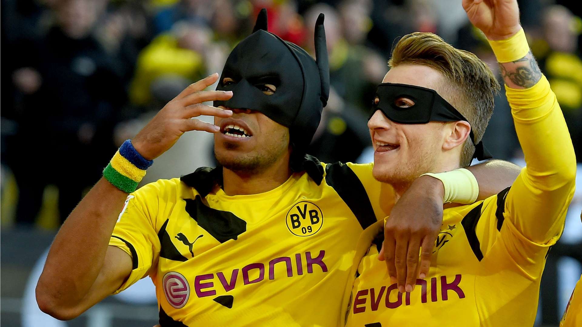 Batman Robin Aubameyang Reus Borussia Dortmund Schalke 04