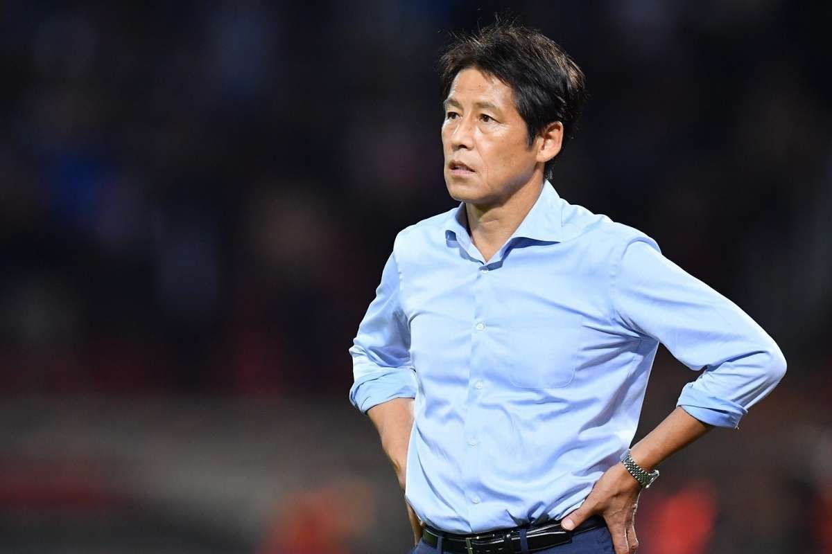 HLV Akira Nishino được khuyến khích dùng cầu thủ trẻ cho U22 Thái Lan
