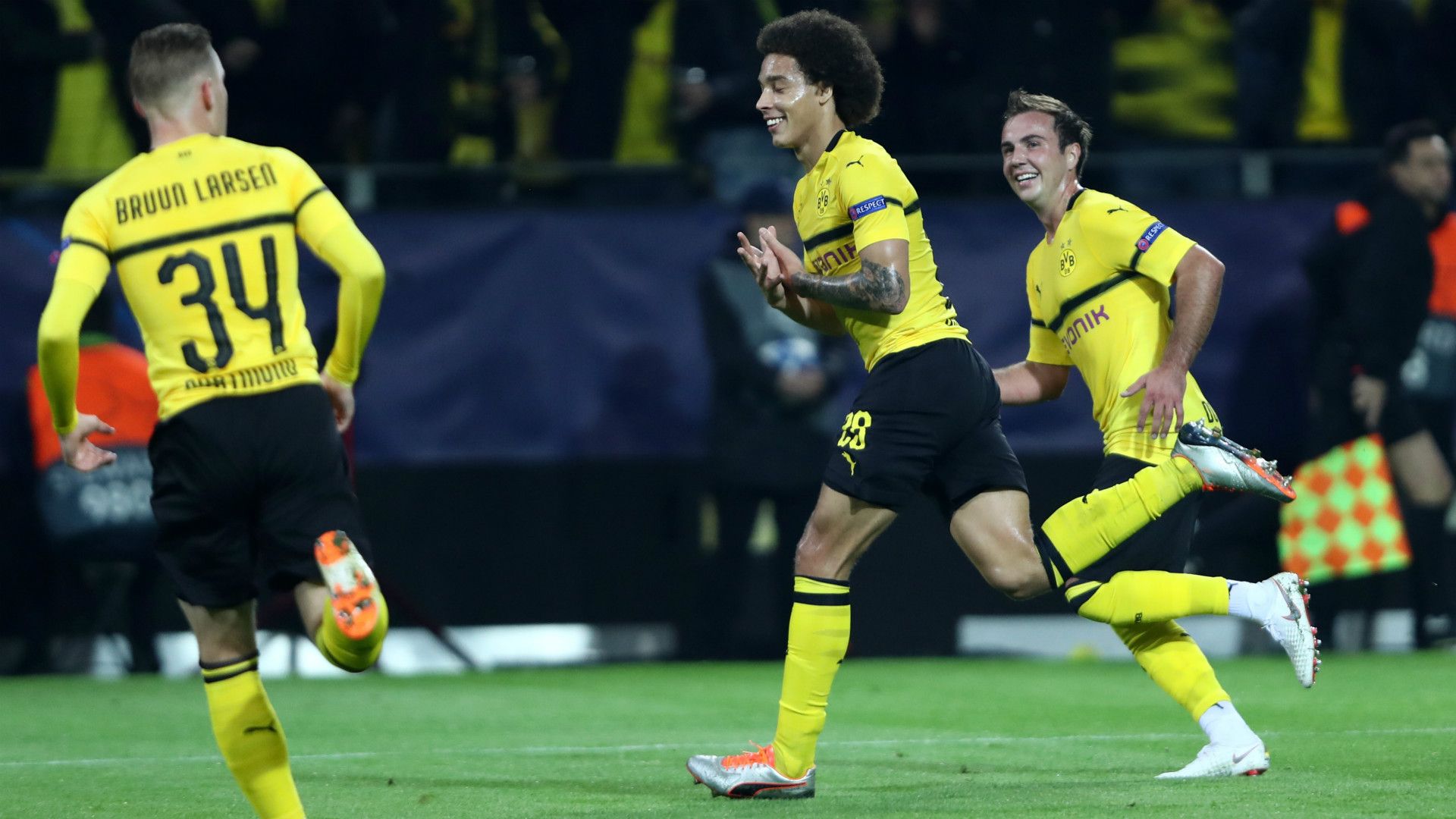 AXEL WITSEL BORUSSIA DORTMUND UEFA CHAMPIONS LEAGUE 24102018