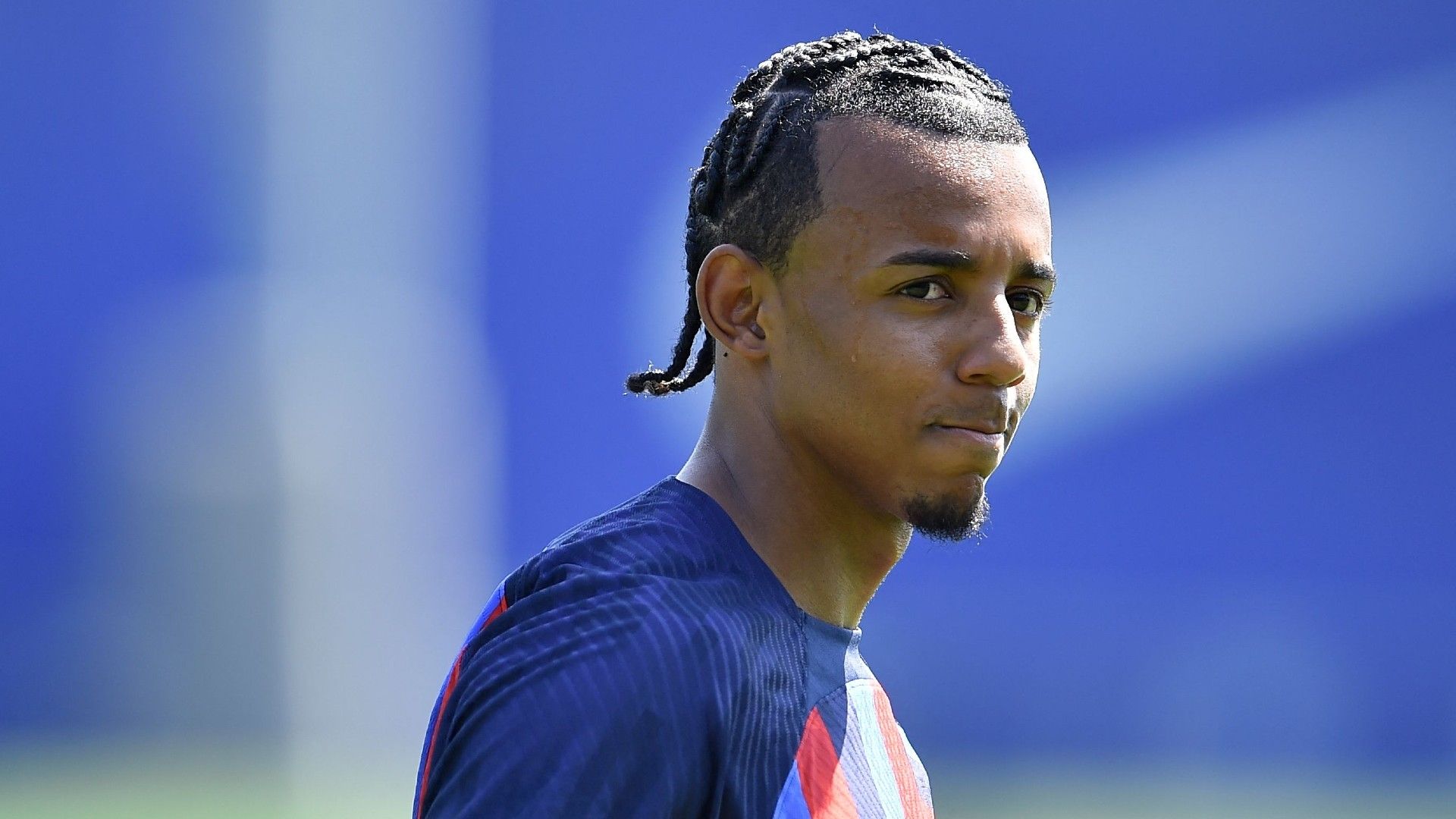 Kounde Barcelona 2022-23