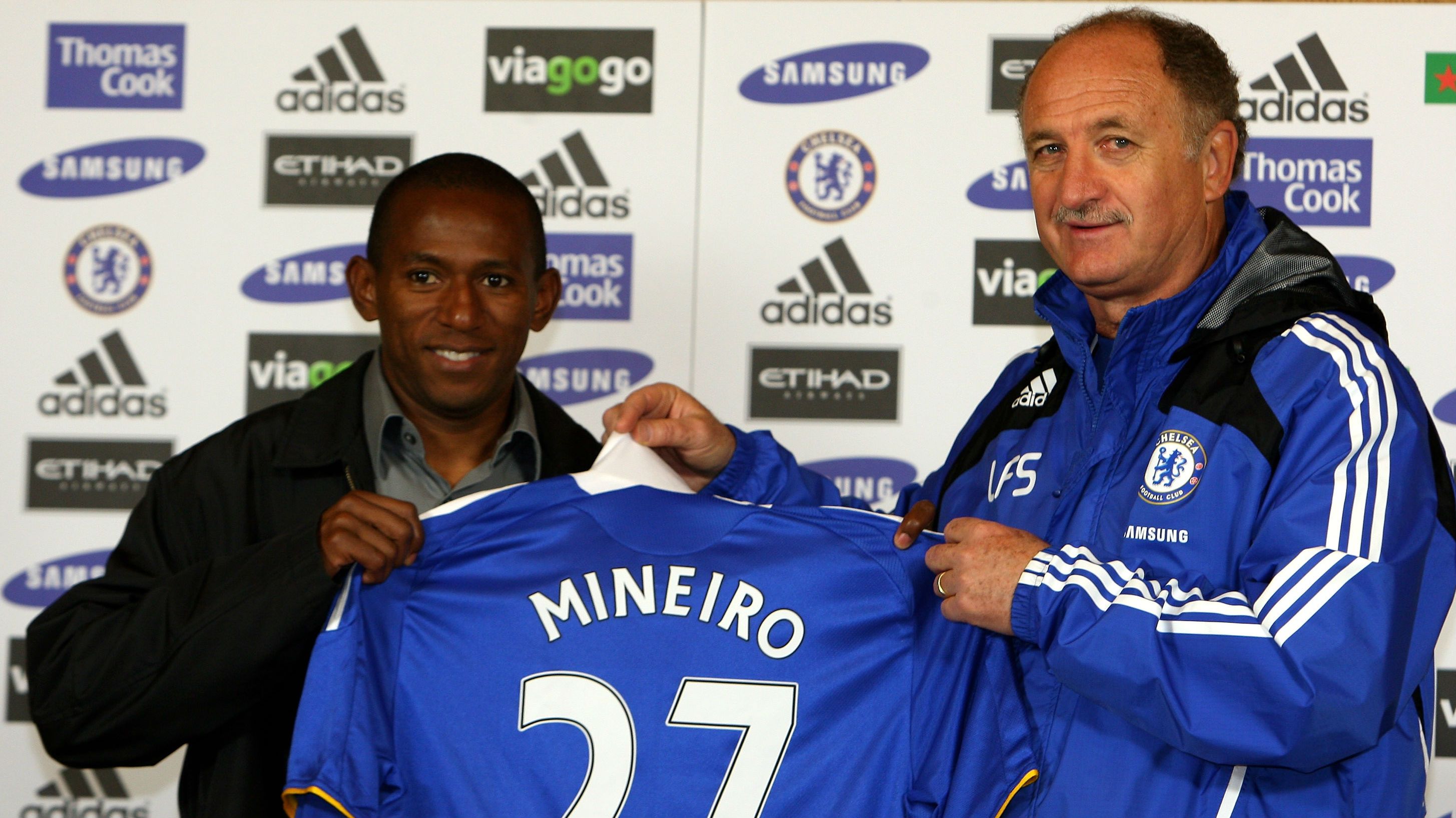 Mineiro Scolari Chelsea 06082015