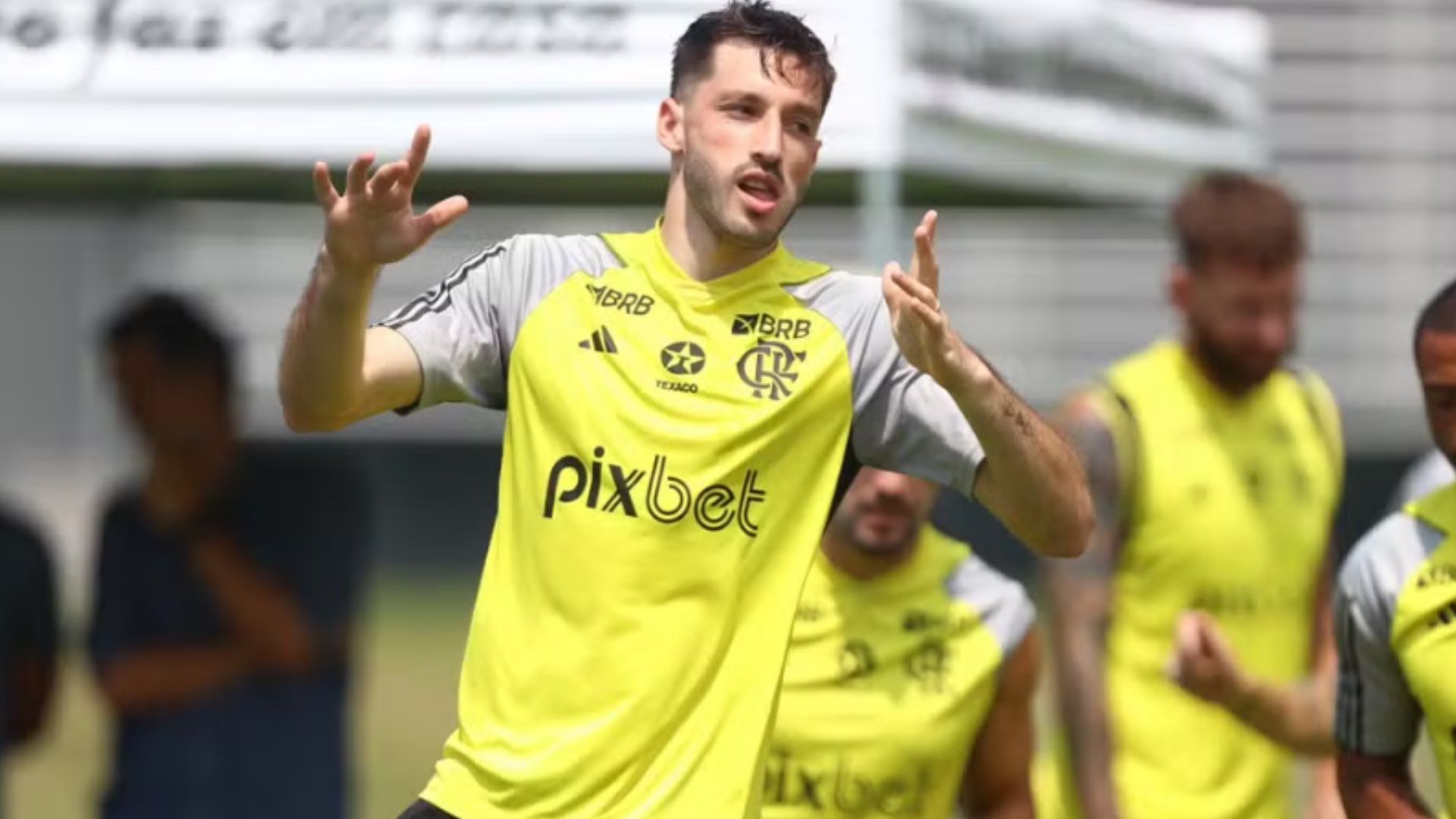 Matías Viña, Flamengo treino 2024