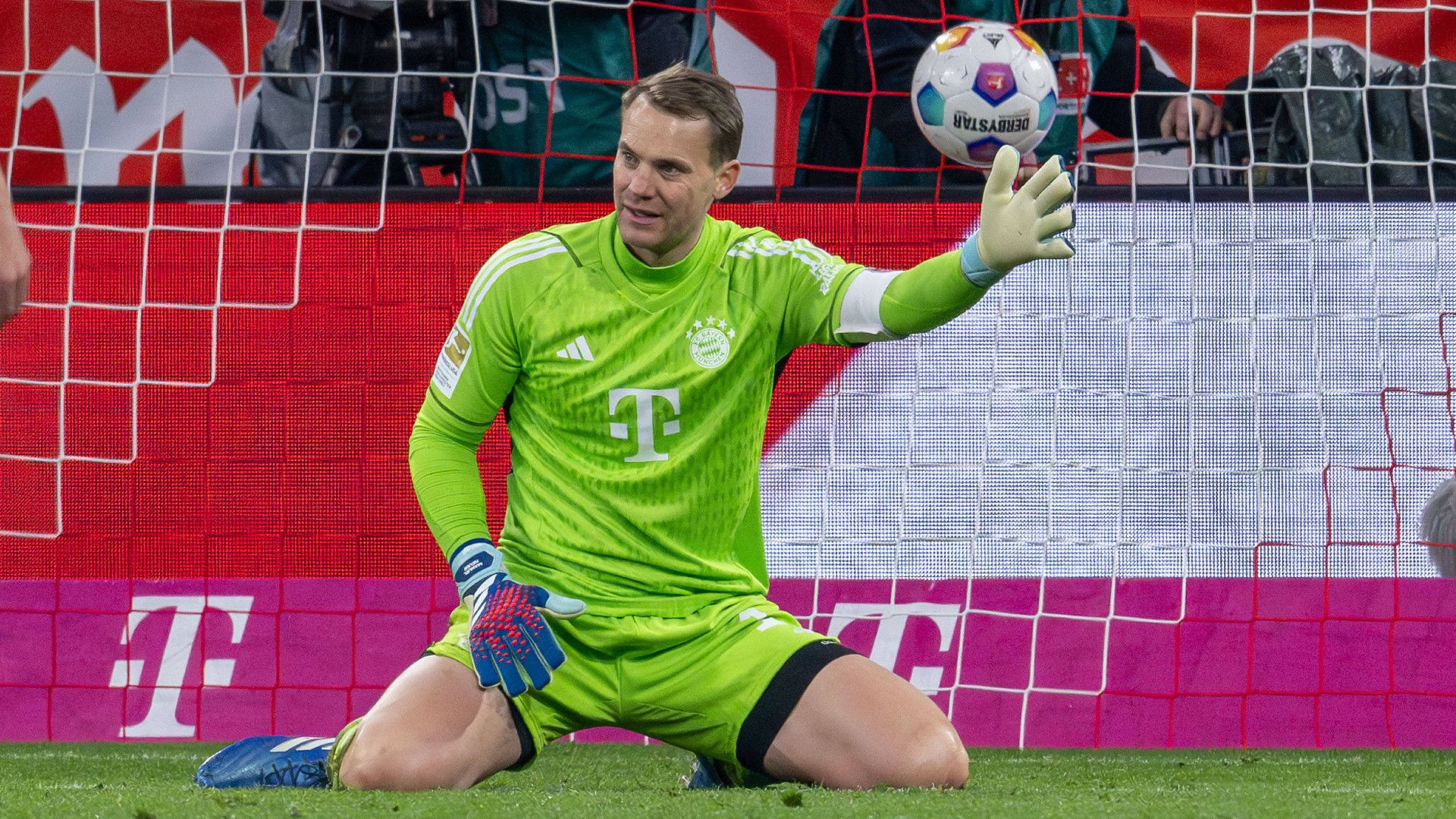 GERMANY ONLY: MANUEL NEUER BAYERN MÜNCHEN BUNDESLIGA 11112023