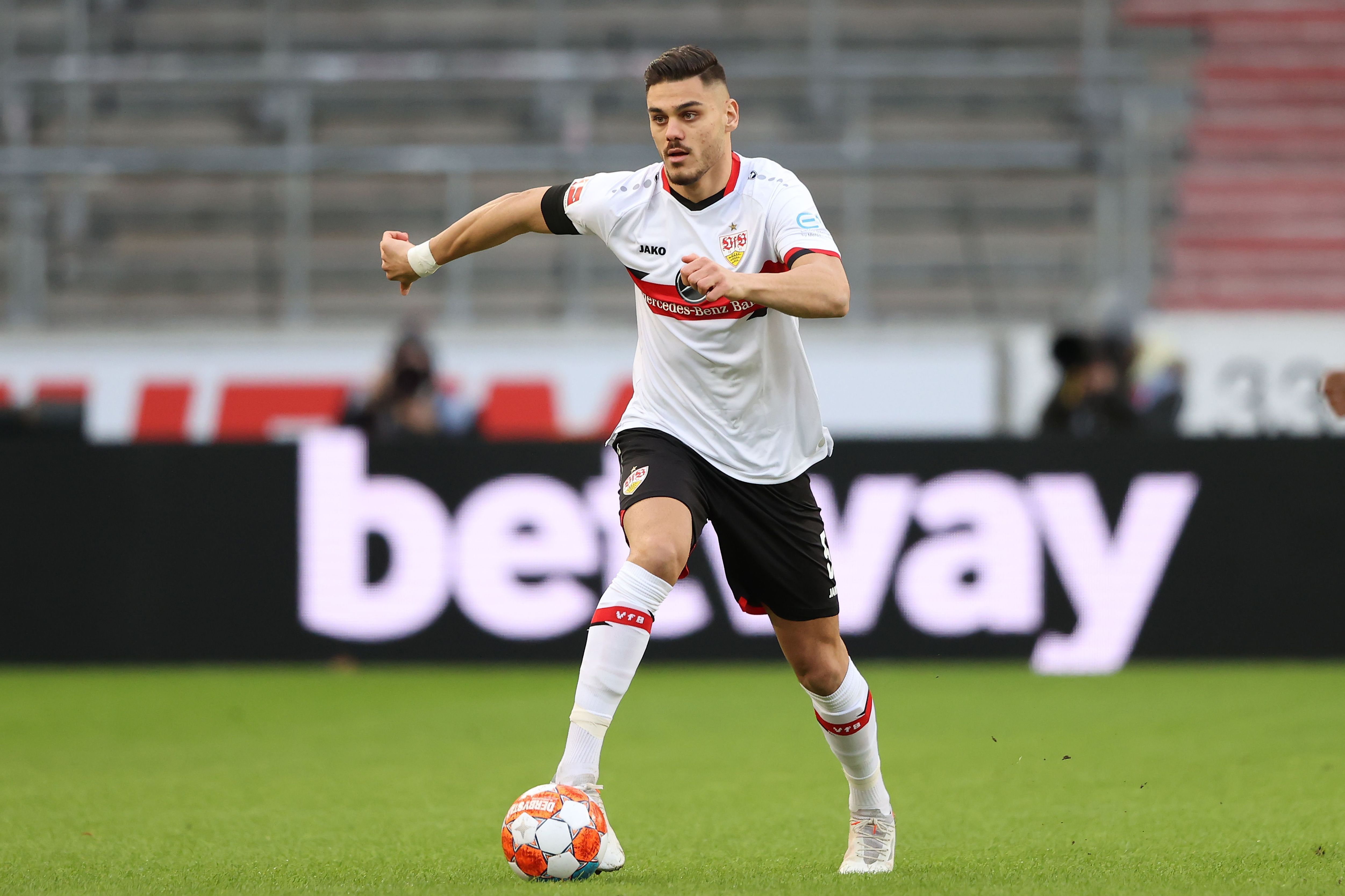 Dinos Mavropanos Stuttgart 05122021