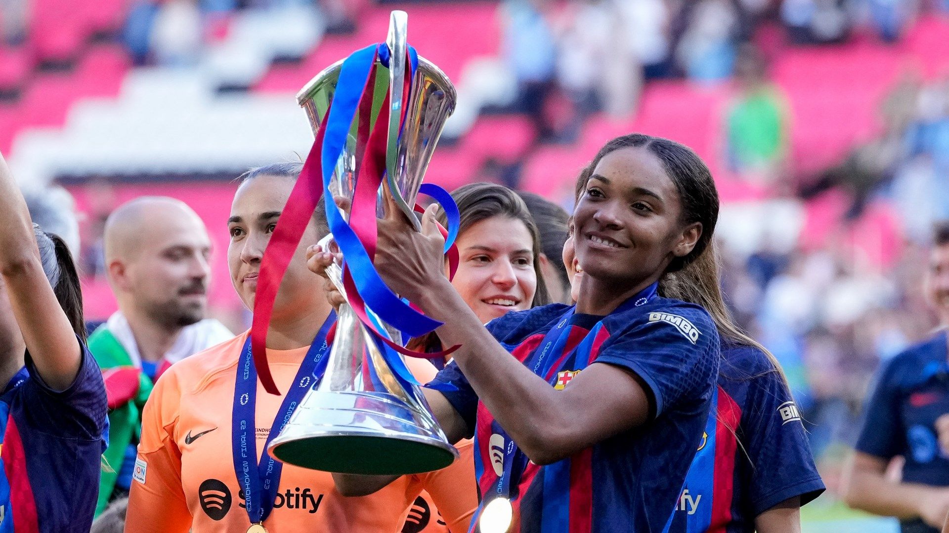 Salma Paralluelo Barcelona Women 2022-23