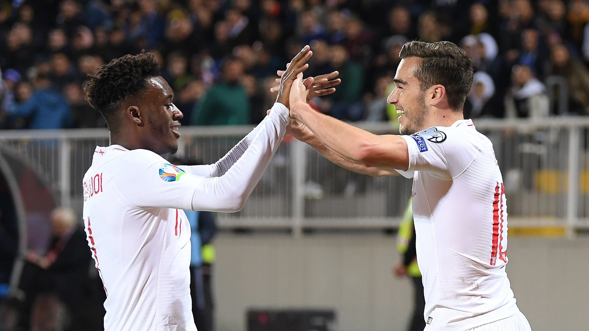 Harry Winks Callum Hudson-Odoi England 17112019
