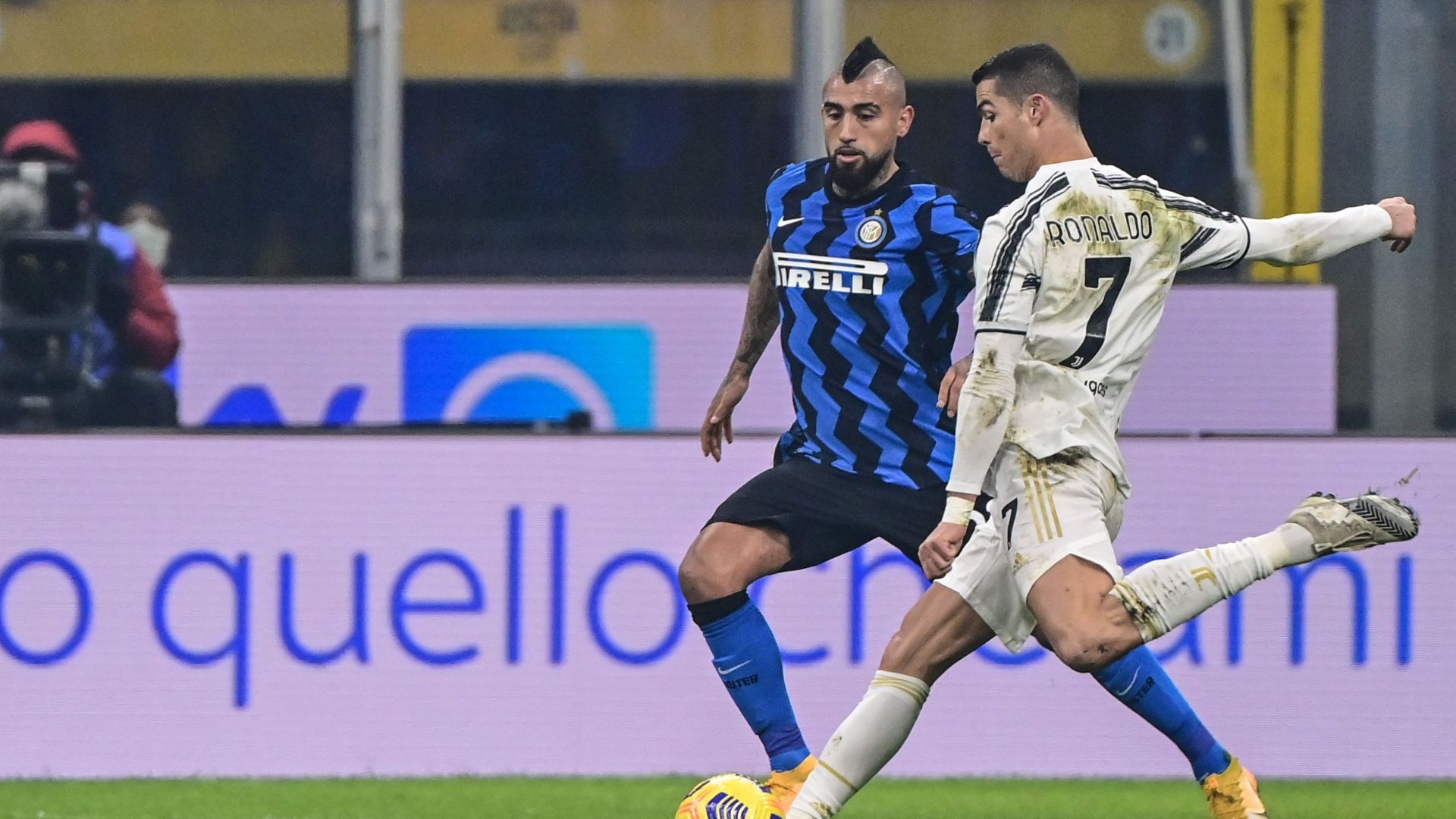 Arturo Vidal - Cristiano Ronaldo Inter Juventus