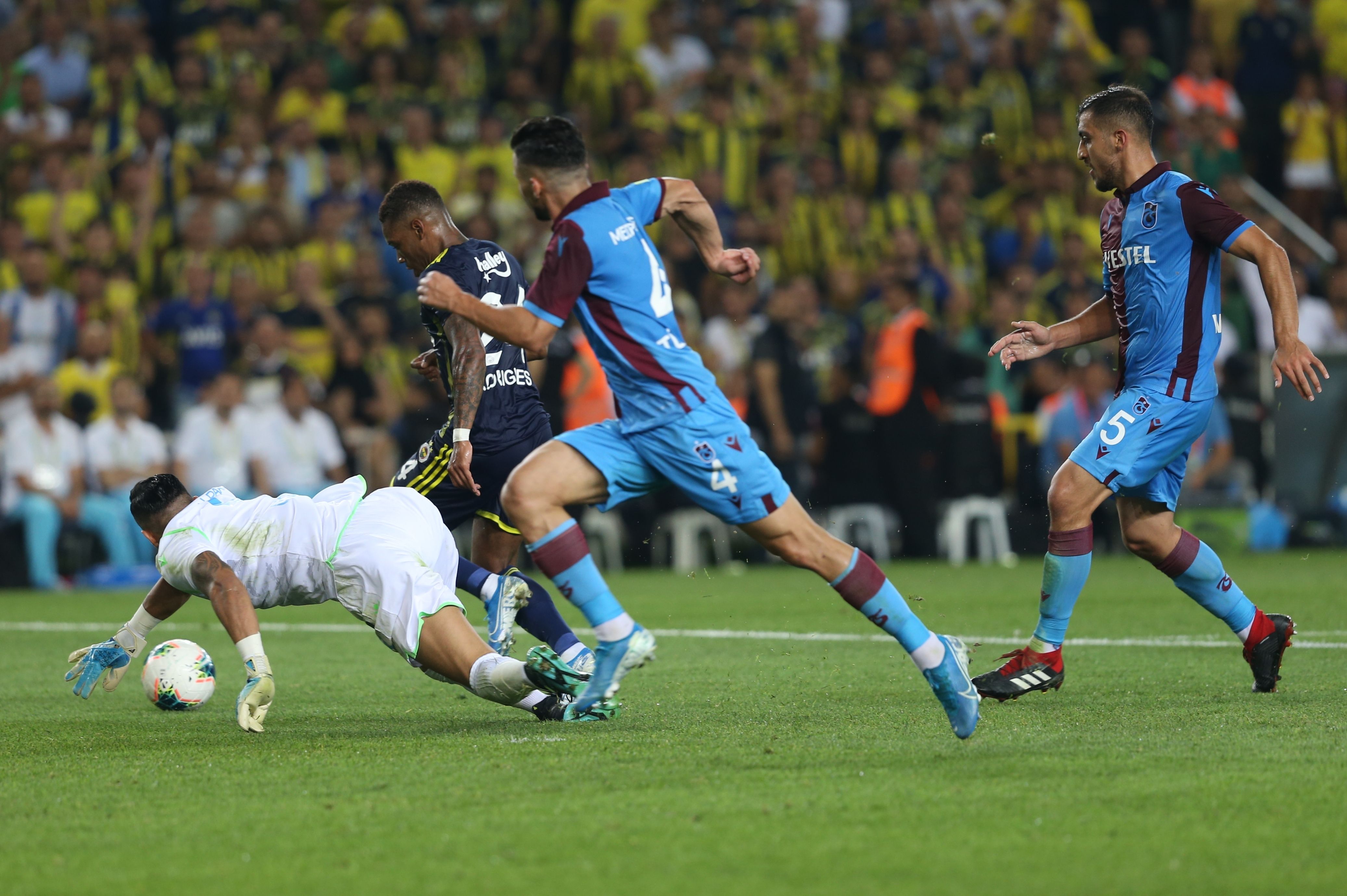 Fenerbahce v Trabzonspor 09012019