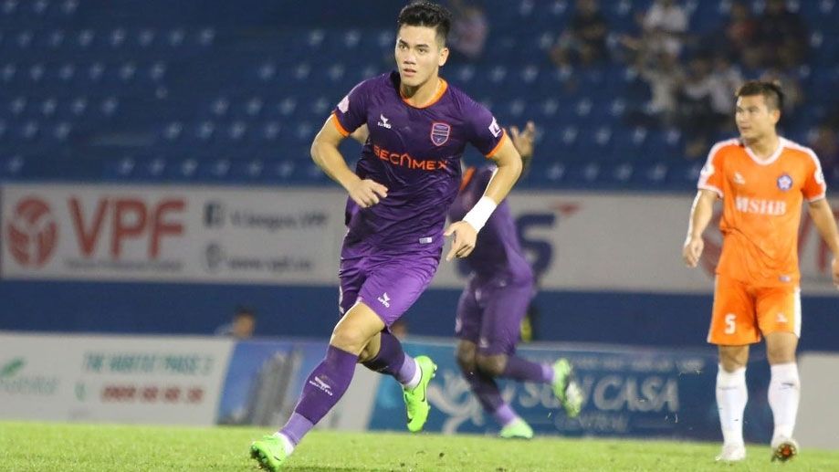 Nguyen Tien Linh Becamex Binh Duong SHB Da Nang 2021 V.League