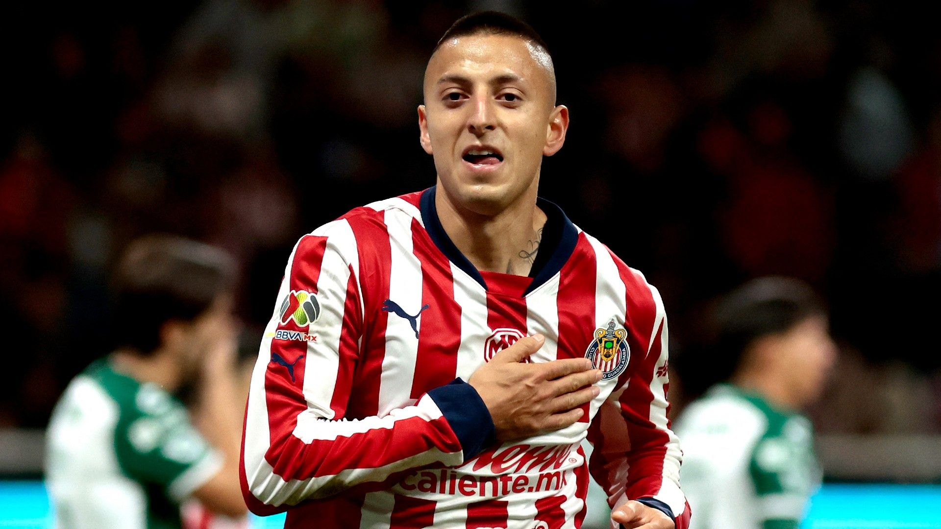 Roberto Alvarado Chivas Clausura 2025