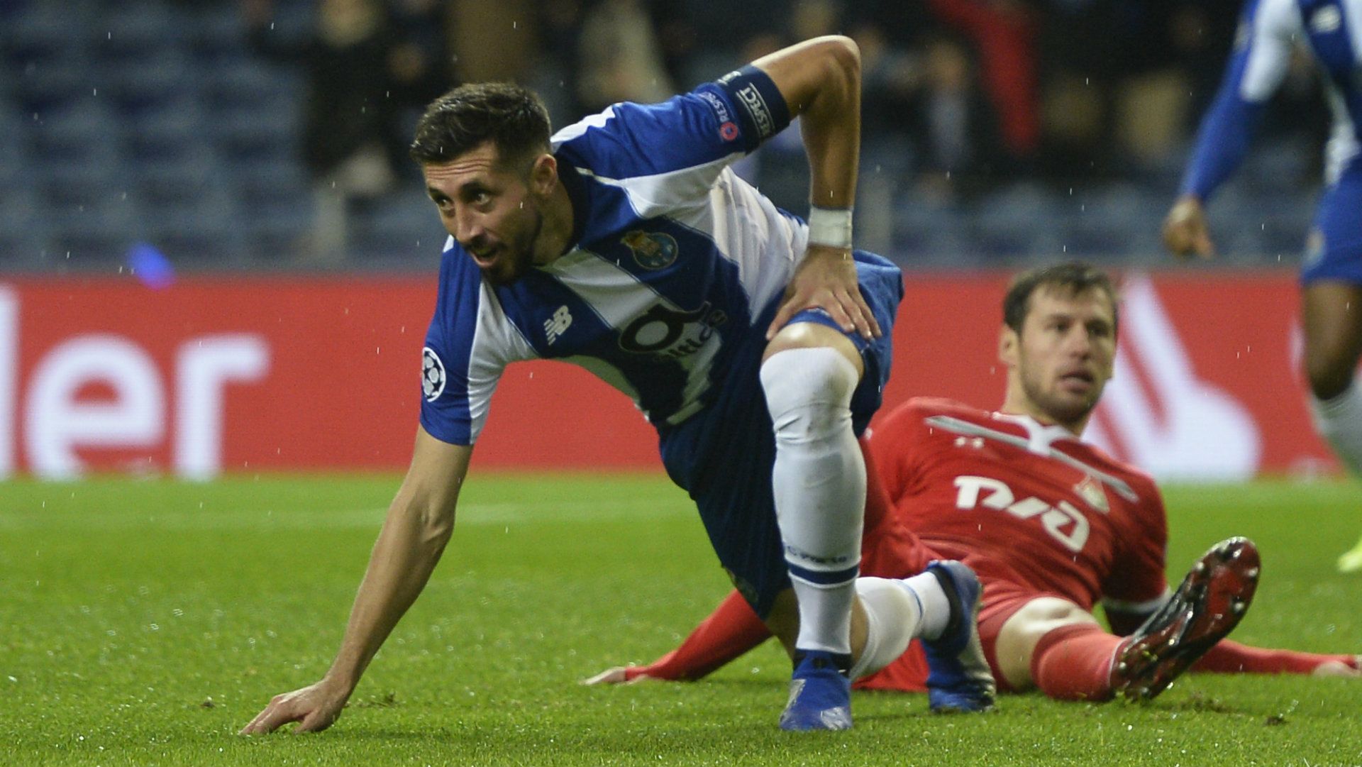 Héctor Herrera Porto 061118