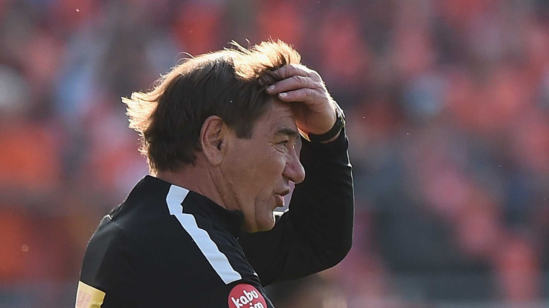 017-04-30-urawa-Mihailo Petrovic.jpg