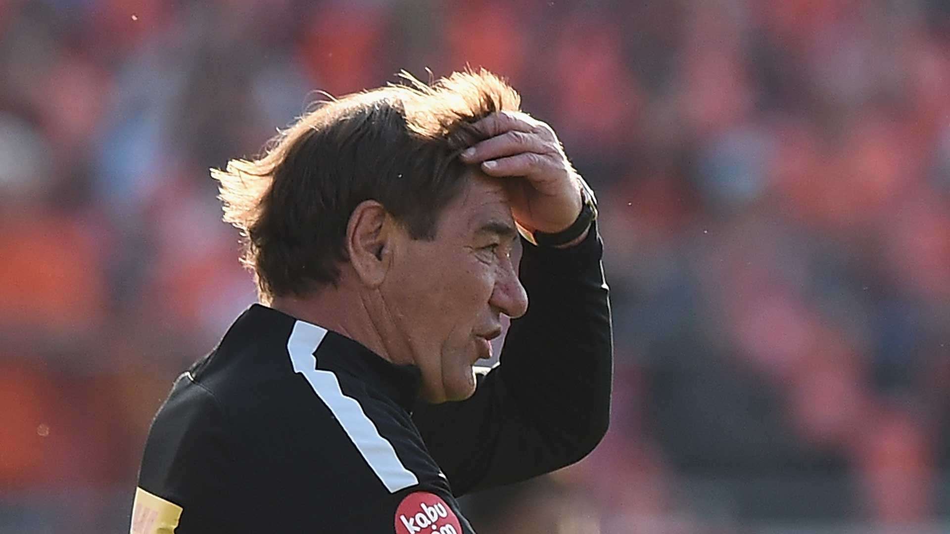 017-04-30-urawa-Mihailo Petrovic.jpg