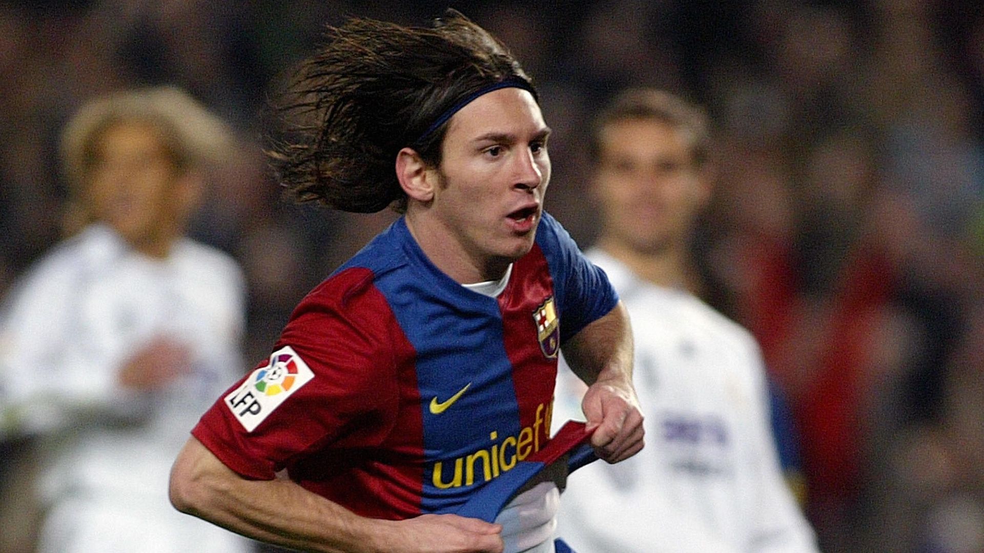 10 Lionel Messi Barcelona Real Madrid 2007