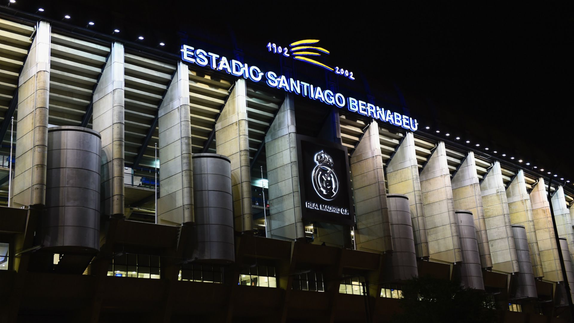 Santiago Bernabeu Stadium Real Madrid Liverpool UEFA Champions League 11042014