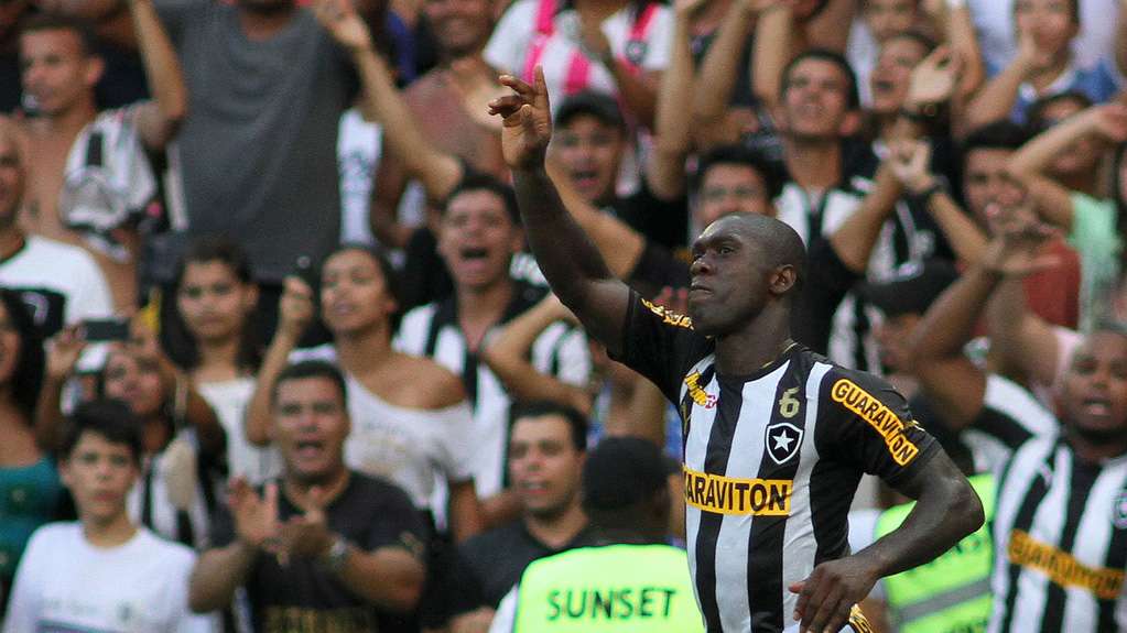 Seedorf - Botafogo Criciuma