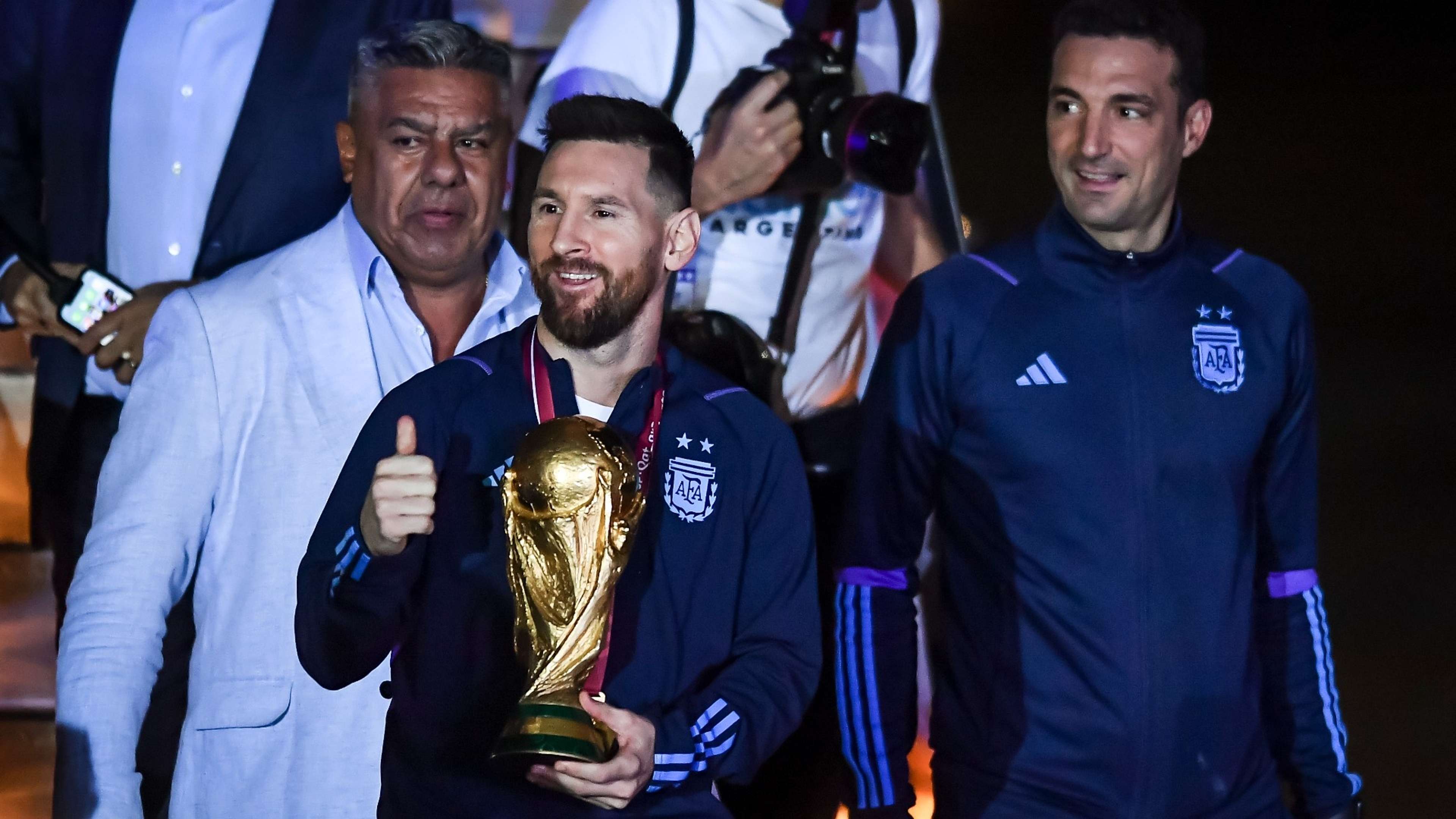 Lionel Messi Argentina World Cup trophy homecoming