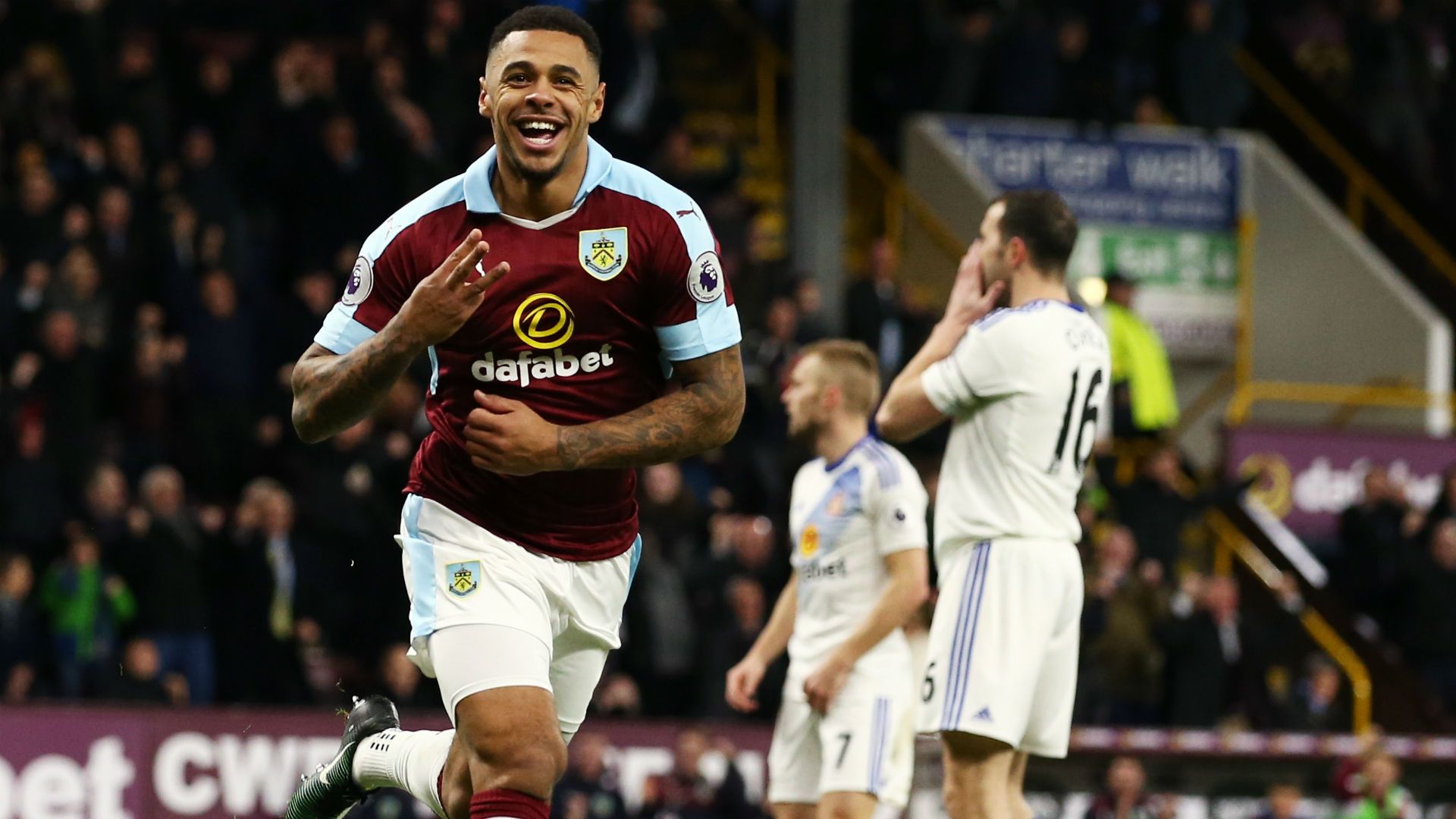 Andre Gray Burnley Sunderland