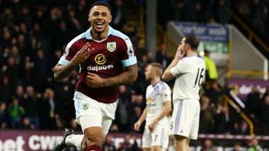 Andre Gray Burnley Sunderland