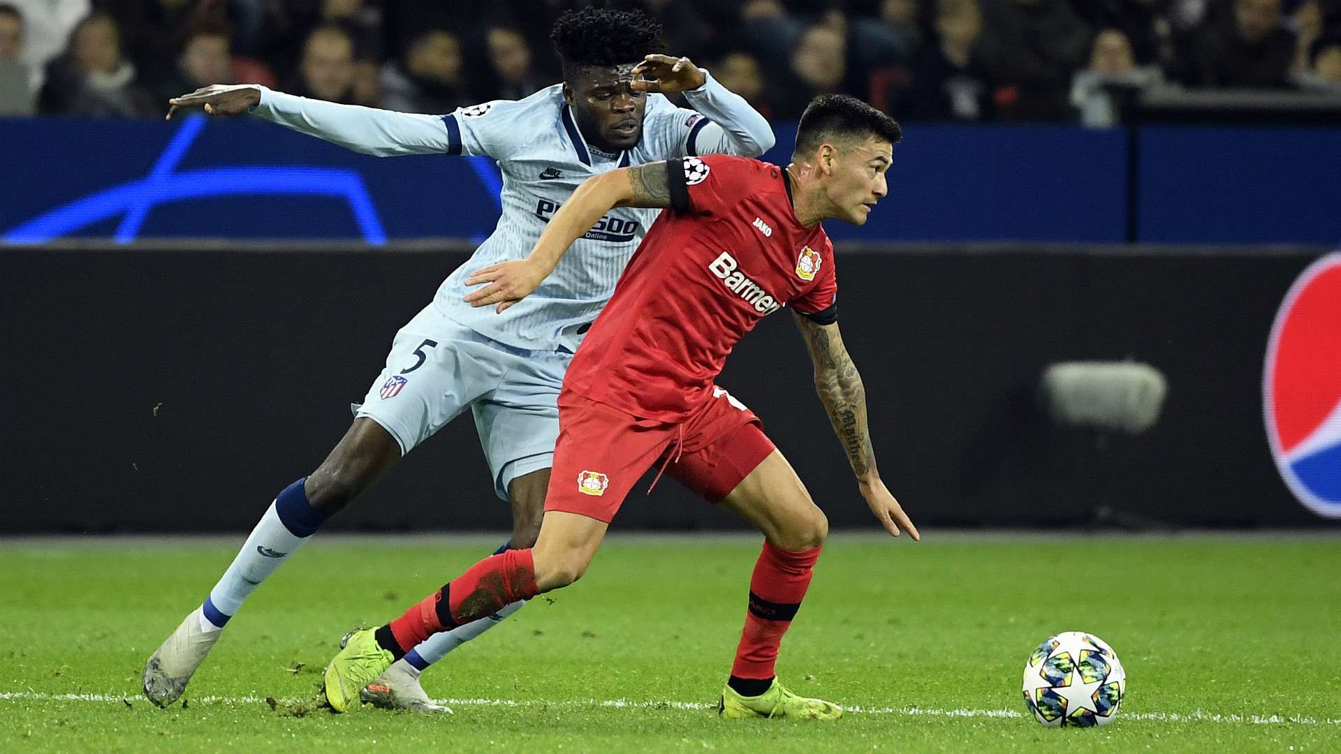 CHARLES ARANGUIZ BAYER LEVERKUSEN