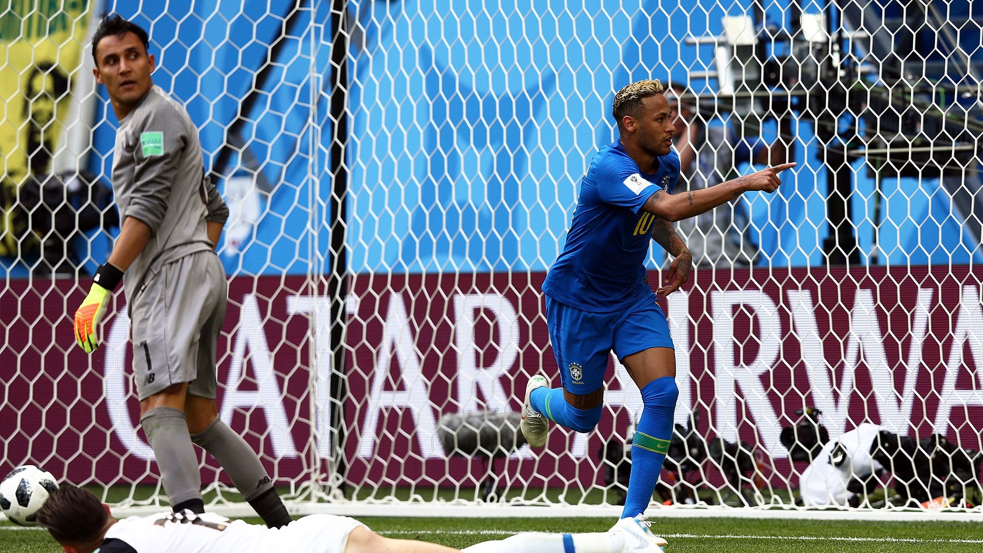 Navas e Neymar Brasil x Costa Rica Copa do Mundo 22 06 18