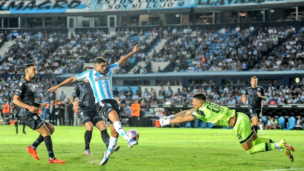 Maxi Romero Nahuel Losada Racing Belgrano Torneo Liga Profesional 29012023