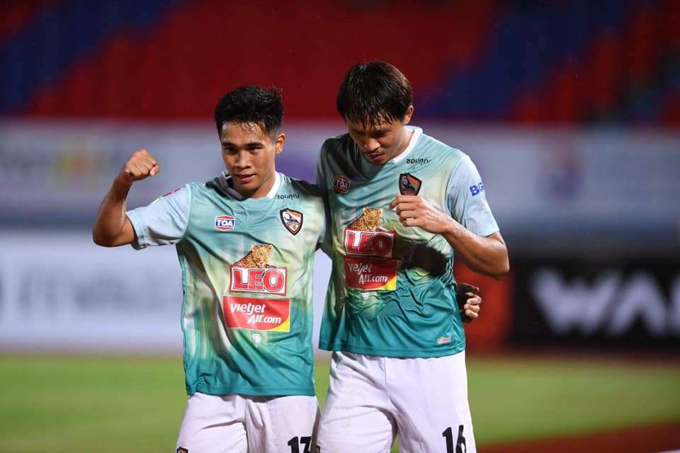 โชติภัทร พุ่มแก้ว