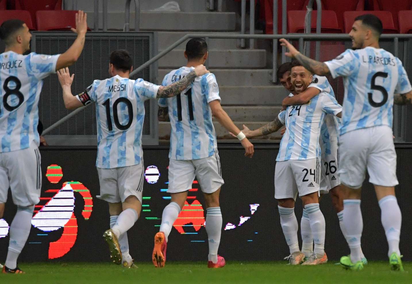 argentina-gomez-messi